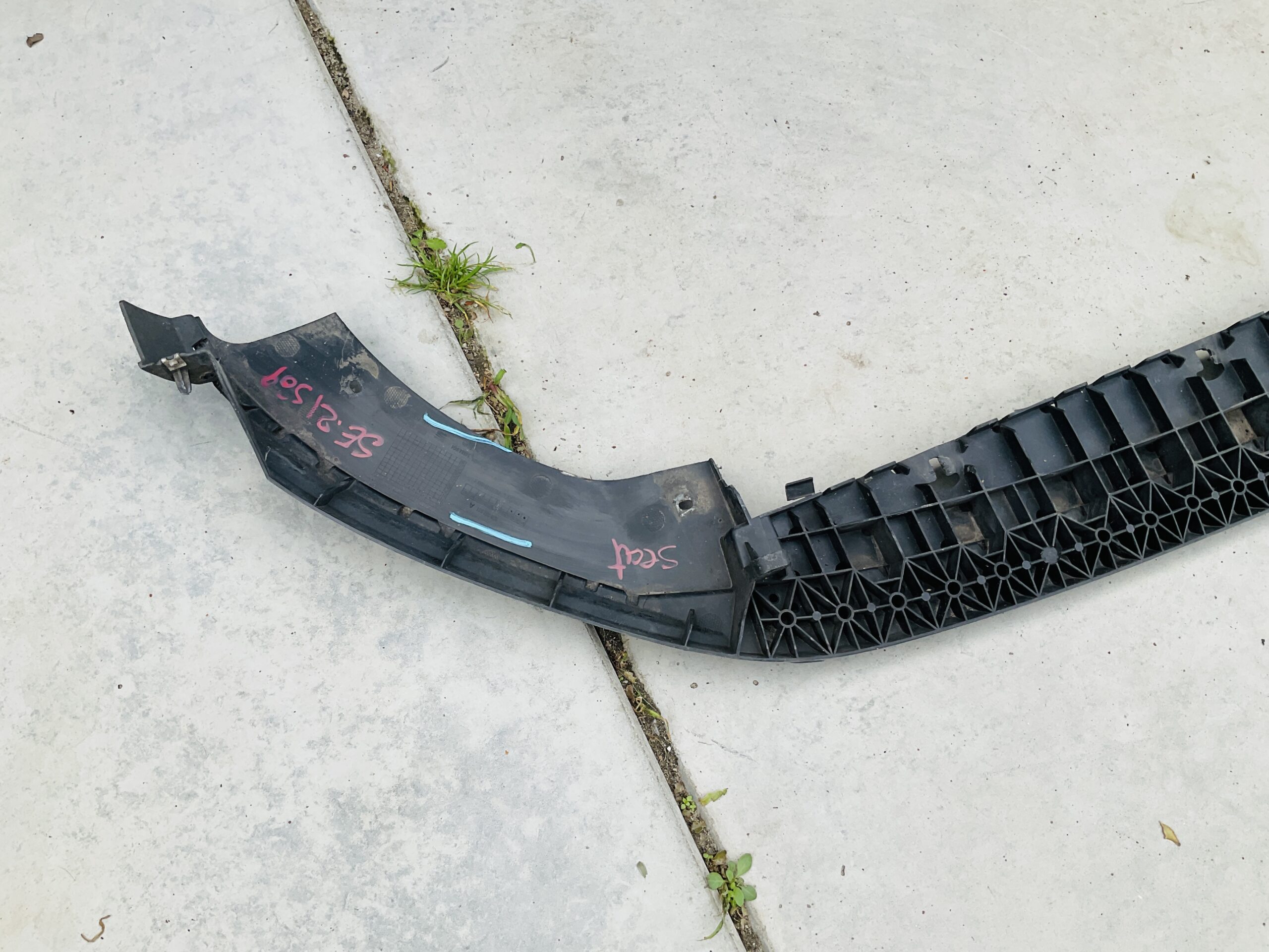 Onderplaat Seat Ibiza 6F 6F0807611A Bumperlip SE-21509