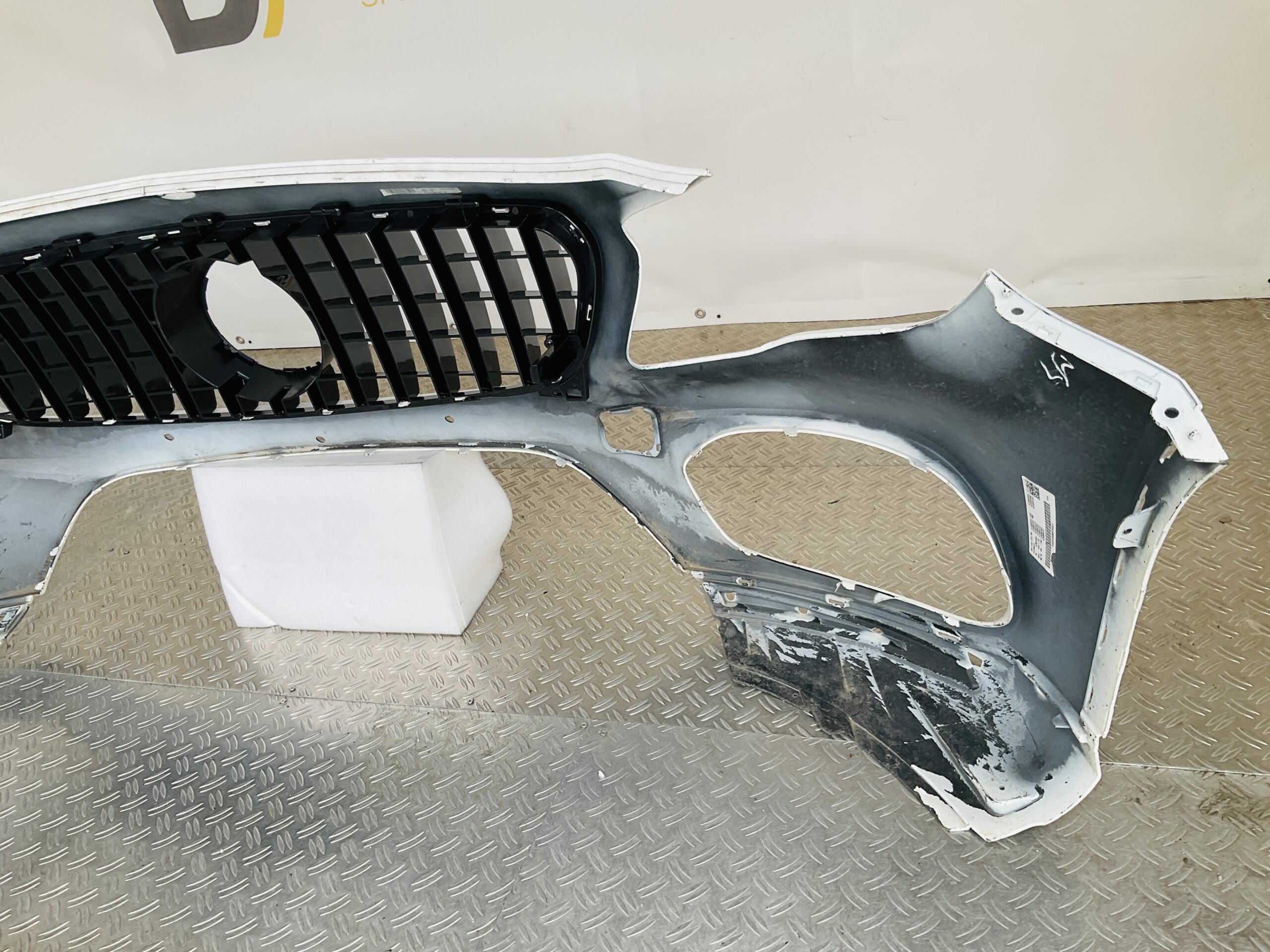 Bumper Mercedes GLA Klasse W156 X156 AMG Facelift 16-21 A1568800301 Voorbumper 1-B3-14734z