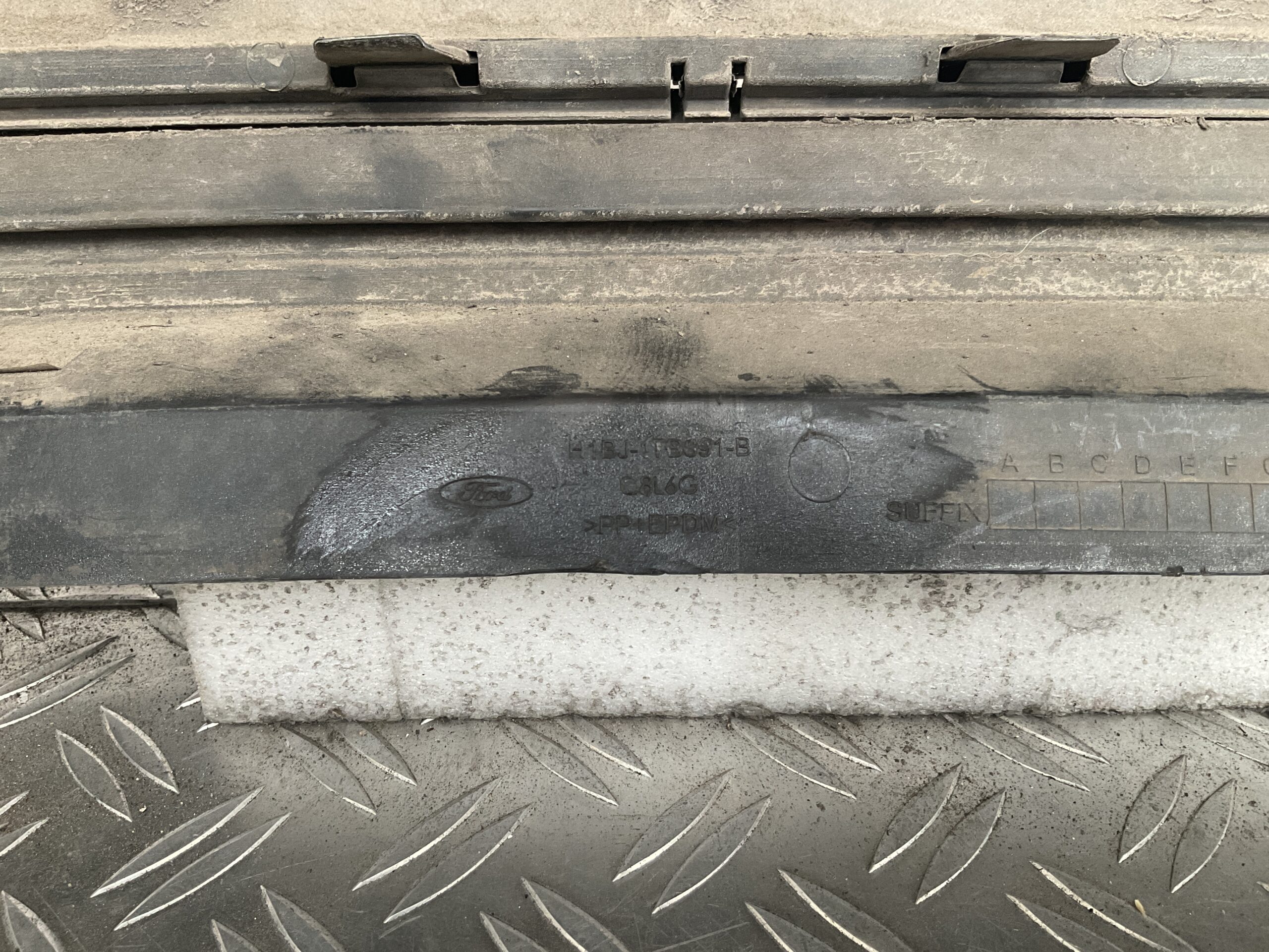 Bumper Ford Fiesta MK8 Stline ST-Line 18-21 H1BB-17906-A1 Achterbumper F8-14893z