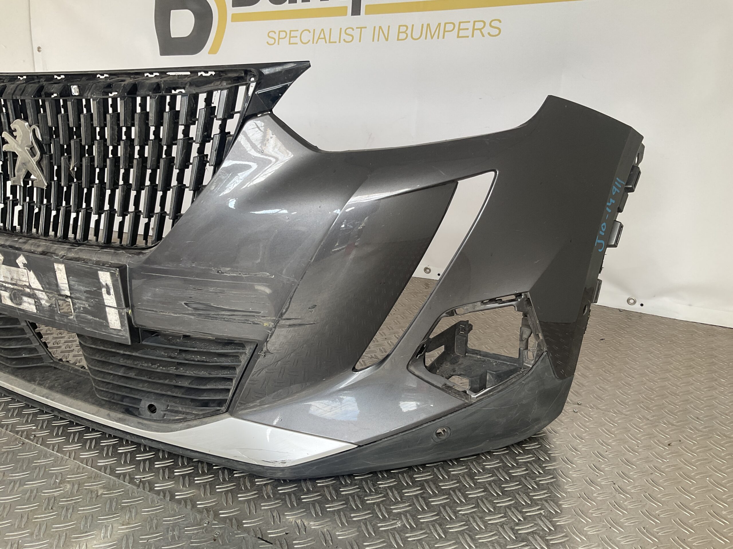 Bumper Peugeot 2008 19-23 9825860780 Voorbumper J10-14911z