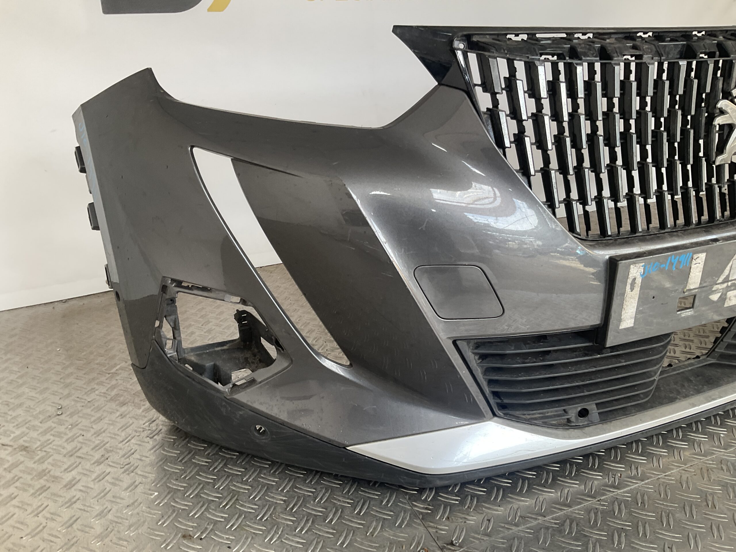 Bumper Peugeot 2008 19-23 9825860780 Voorbumper J10-14911z