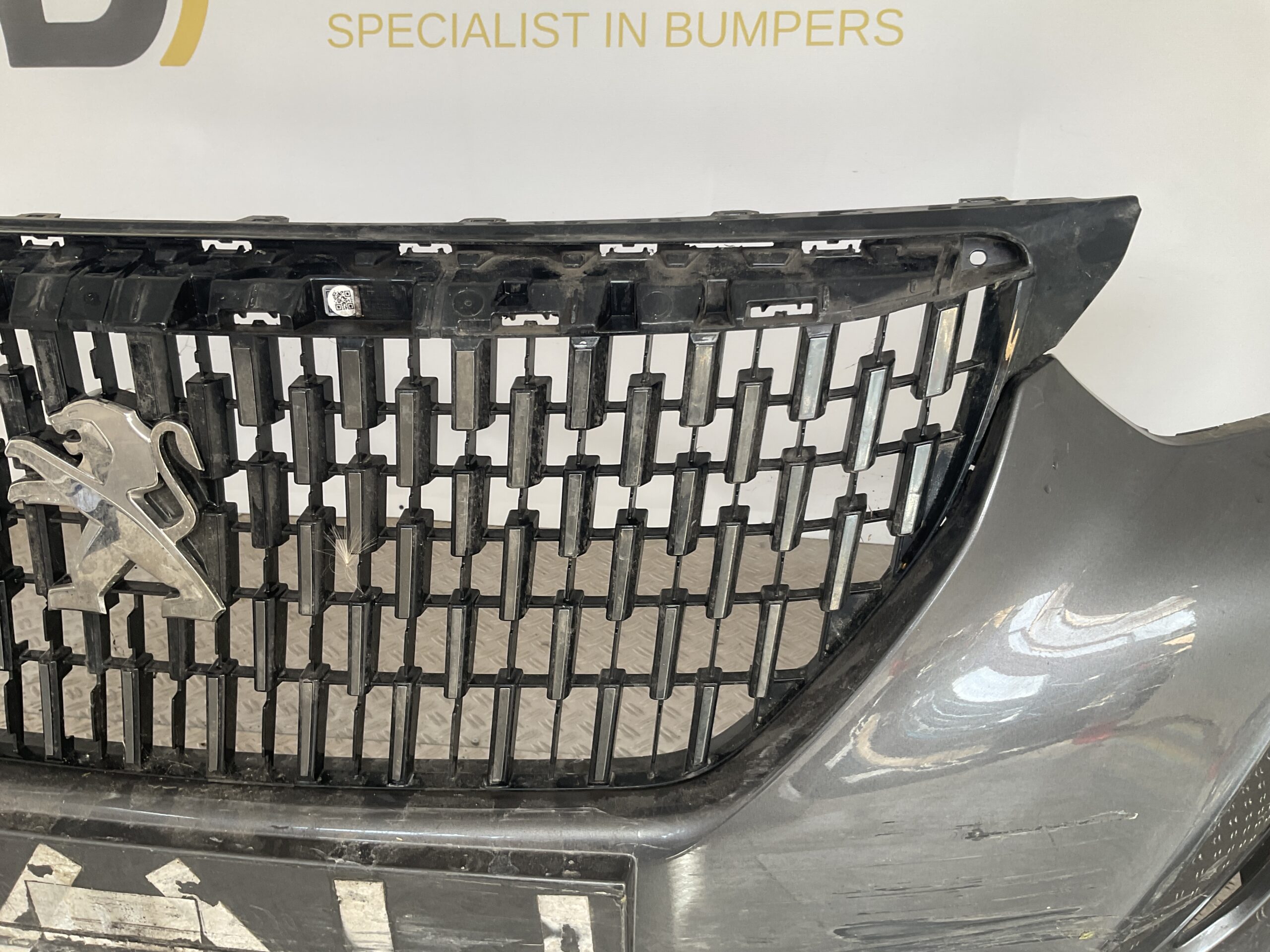 Bumper Peugeot 2008 19-23 9825860780 Voorbumper J10-14911z