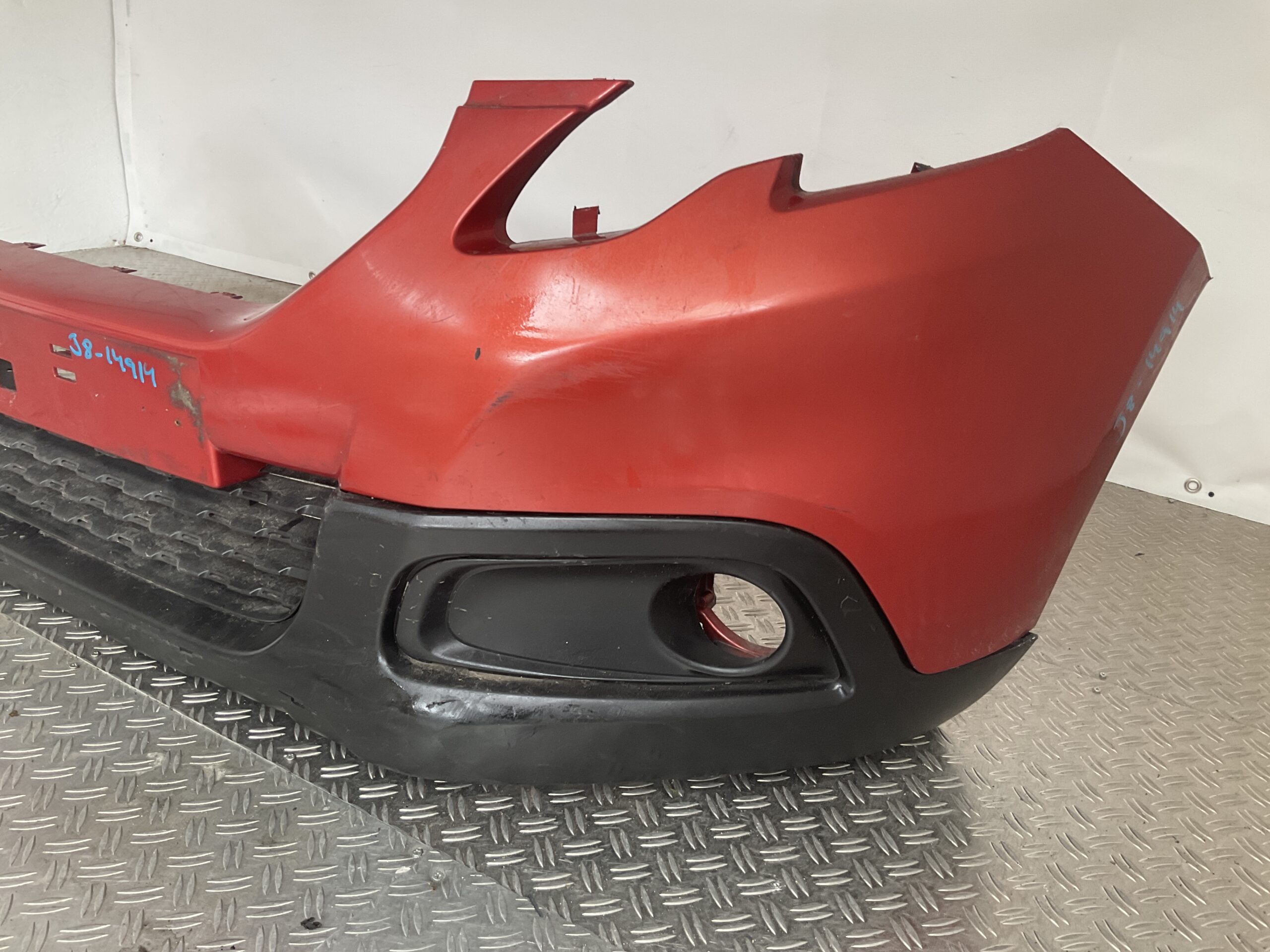 Bumper Peugeot 2008 12-16 9802521077 Voorbumper J8-14914z