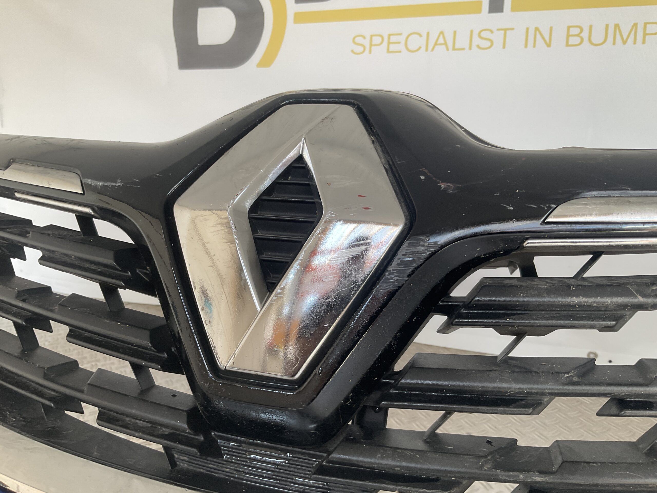 Bumper Renault Captur 19-23 620222192R Voorbumper F5-14917z