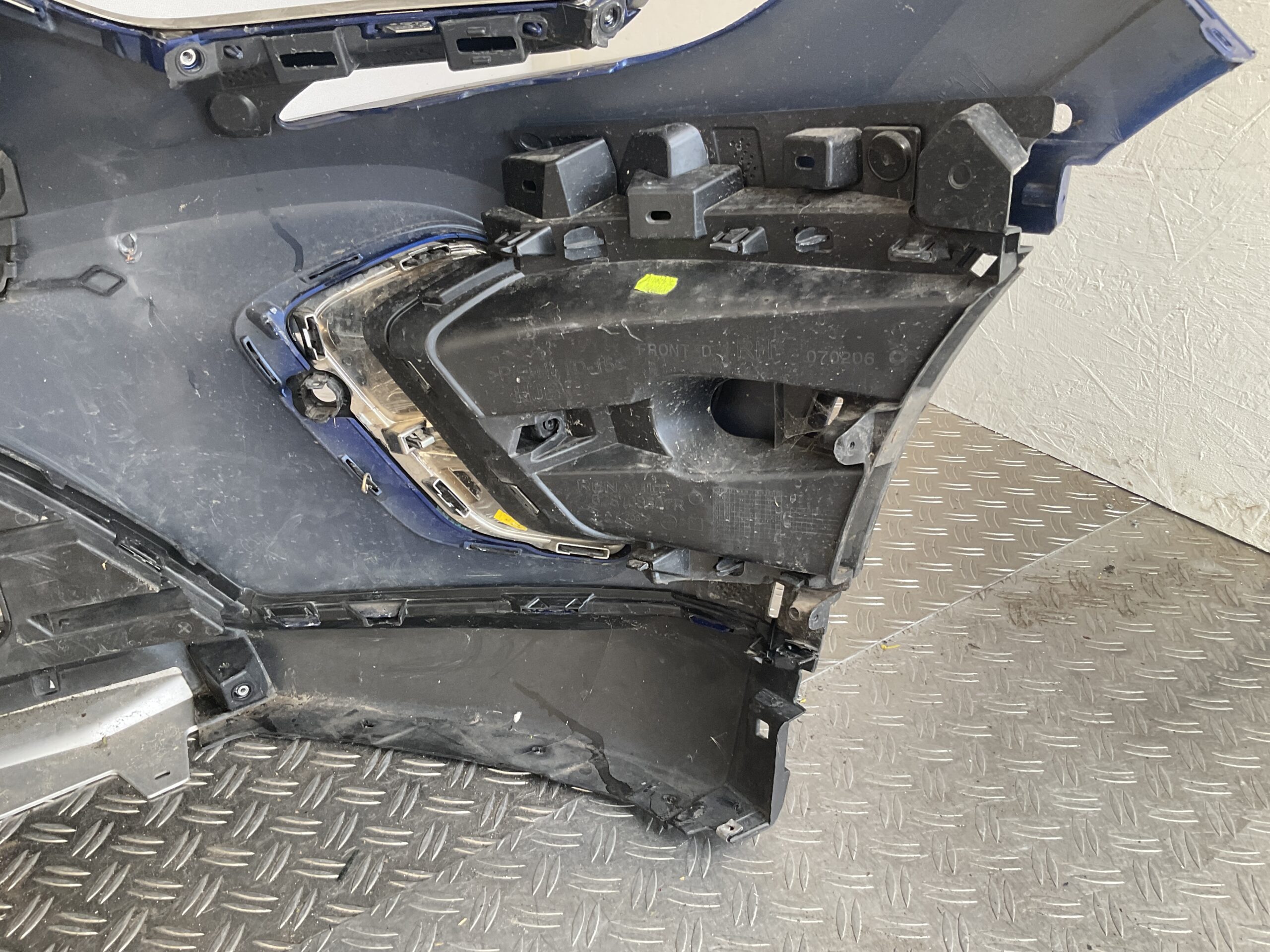 Bumper Renault Captur 19-23 620222192R Voorbumper F5-14917z