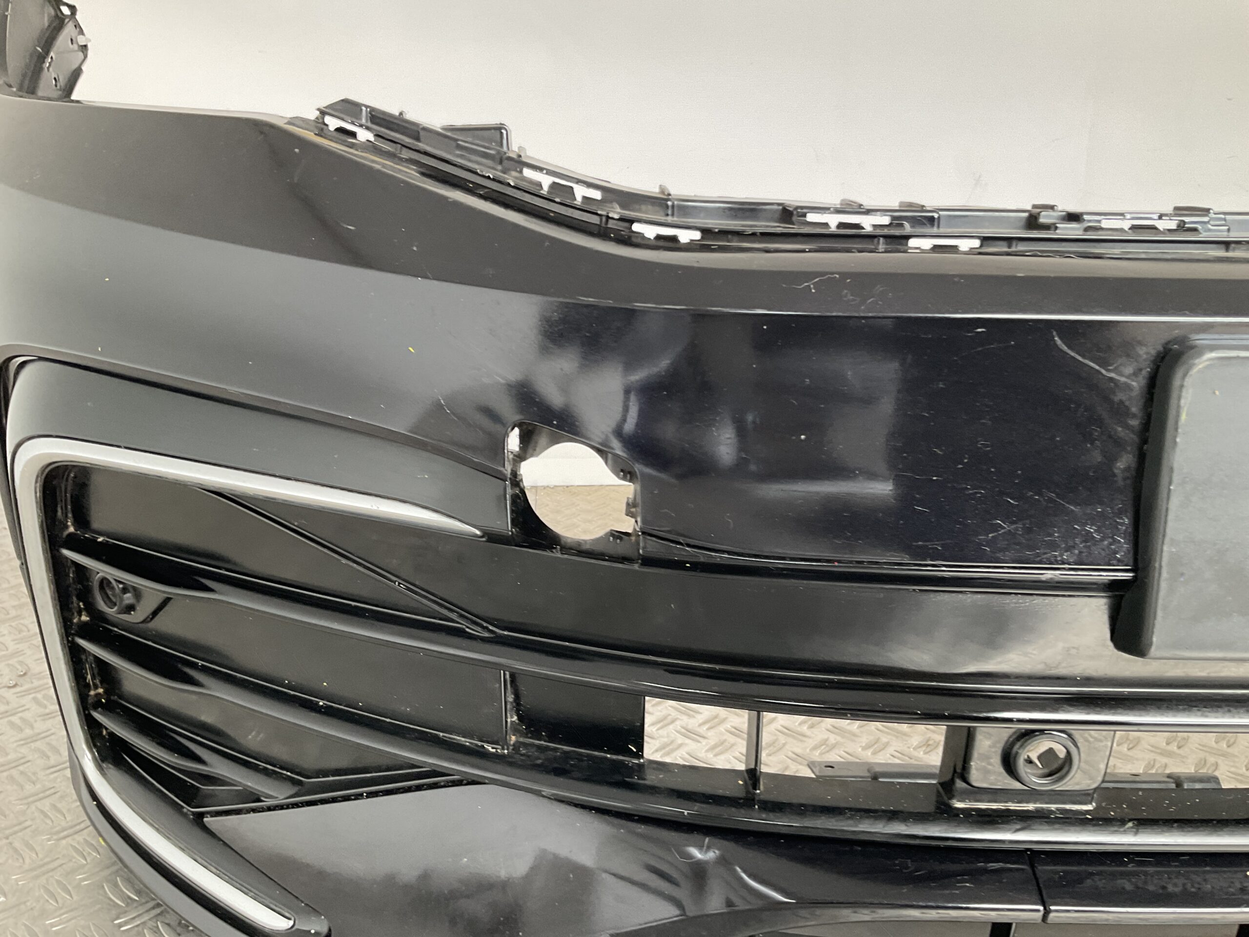 Bumper Volkswagen Tiguan 5NA Rline Facelift pdc 21-24 5NA807221D Voorbumper C7-14934z
