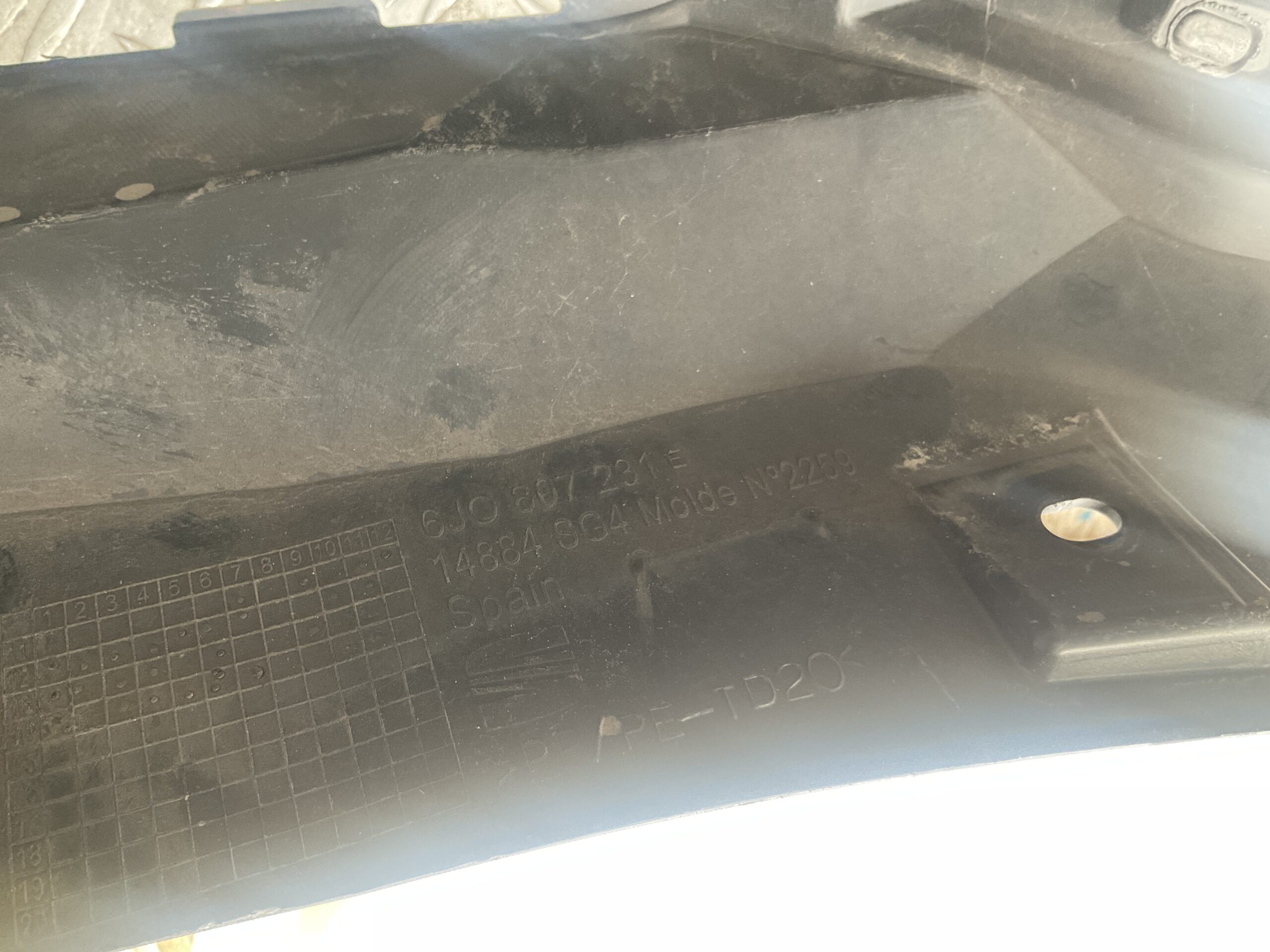 Bumper Seat Ibiza FR 4 IV FR Facelift 12-16 6J0807231E Voorbumper C5-14968z