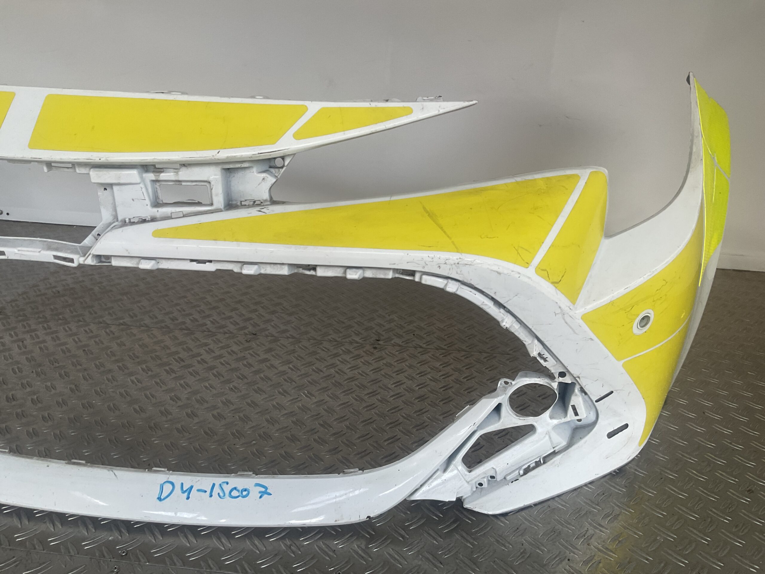 Bumper Toyota Corolla 18-24 pdc 52119-02J90 Voorbumper D4-15007z