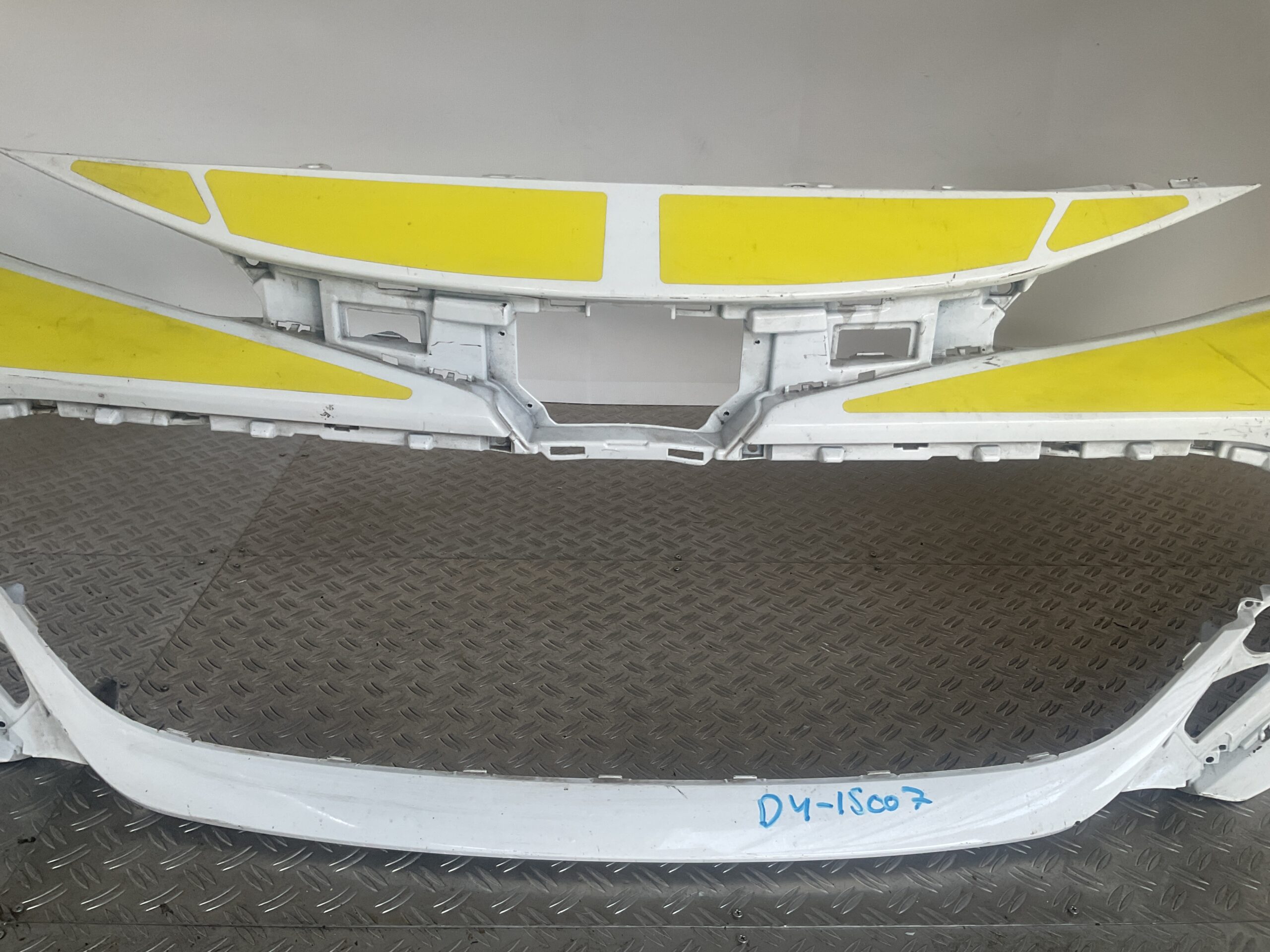 Bumper Toyota Corolla 18-24 pdc 52119-02J90 Voorbumper D4-15007z