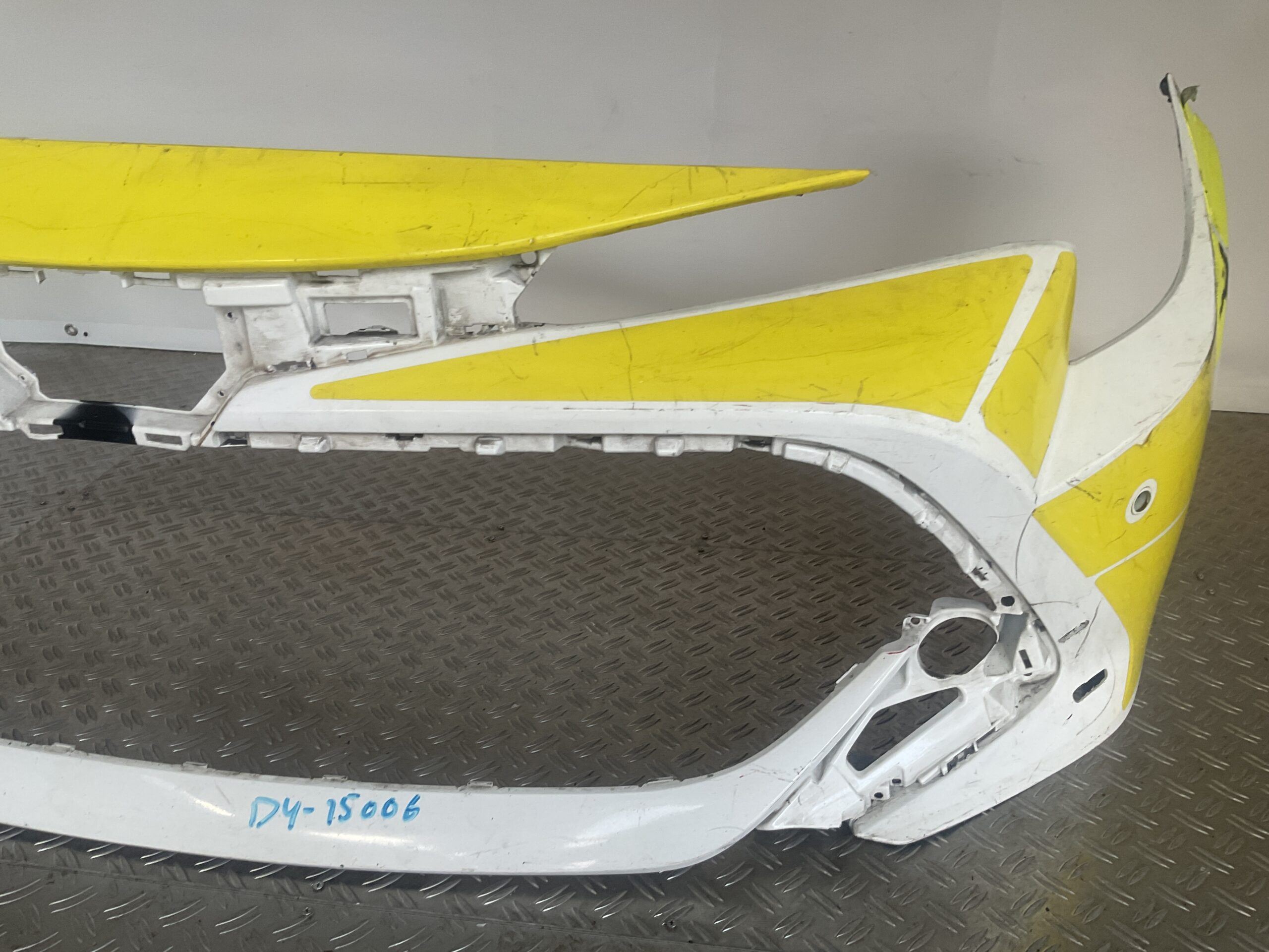 Bumper Toyota Corolla 18-24 pdc 52119-02J90 Voorbumper D4-15006z