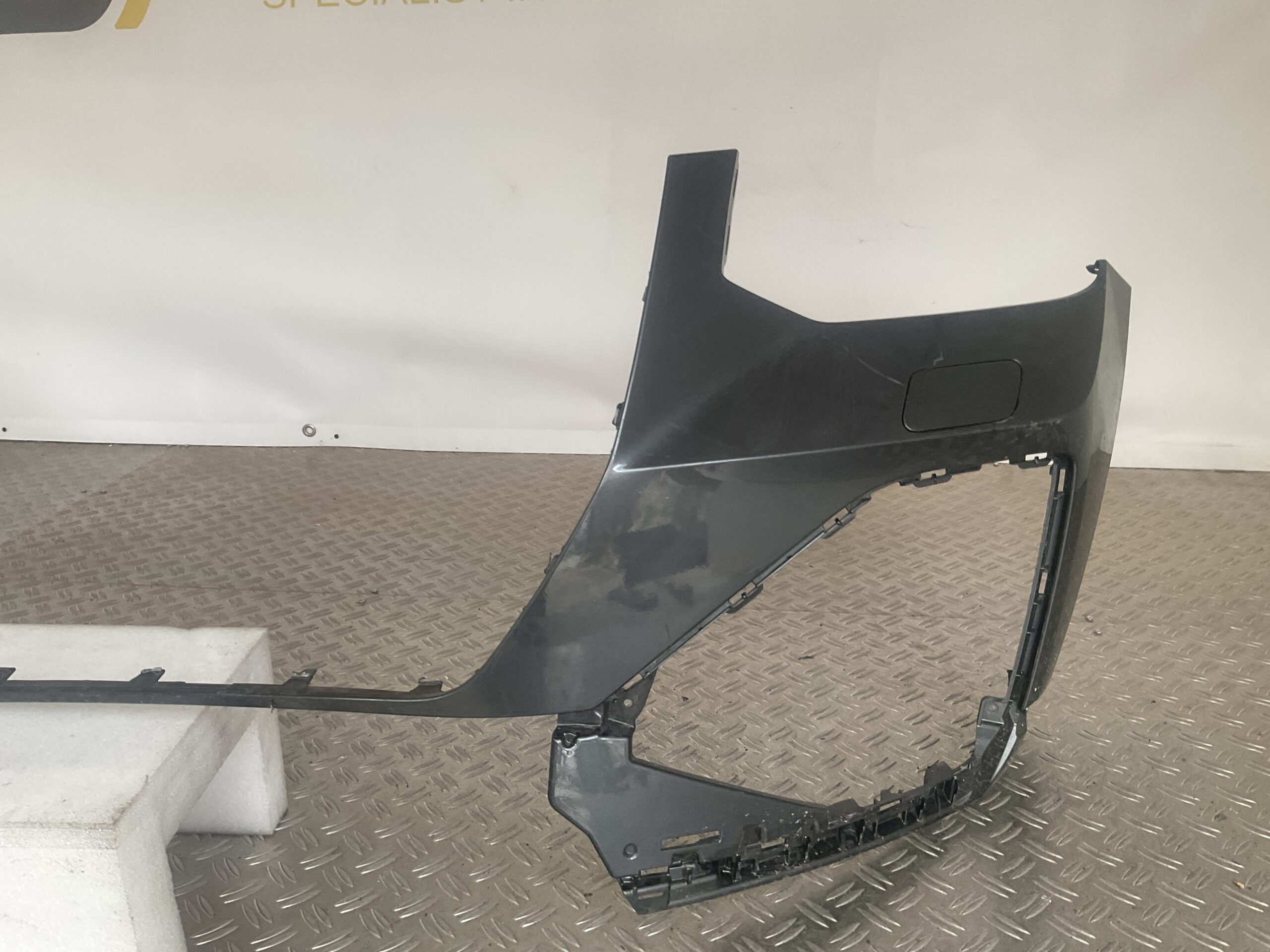 Bumper Audi Q2 81A Sline S-Line Facelift 81A807437 Voorbumper H3-16016z