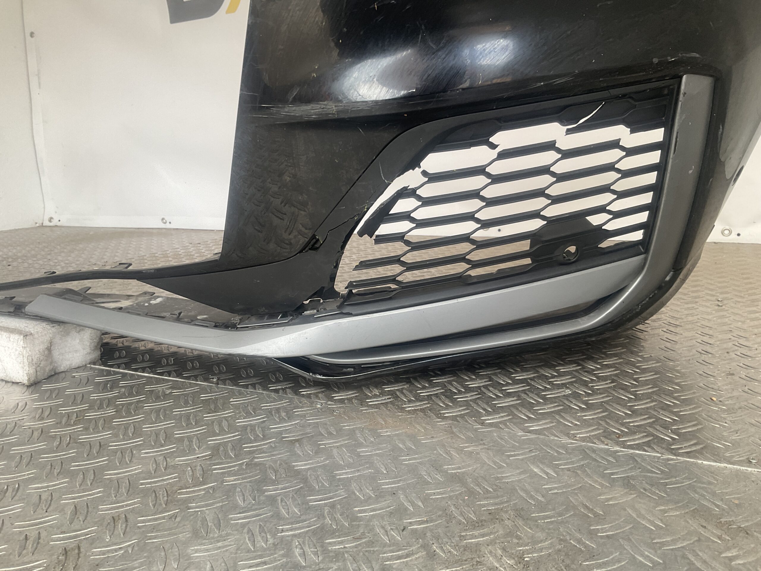 Bumper Audi Q7 SQ7 4M Sline S-Line Facelift 4M0807095G 4M0807733F Voorbumper H5-15036z