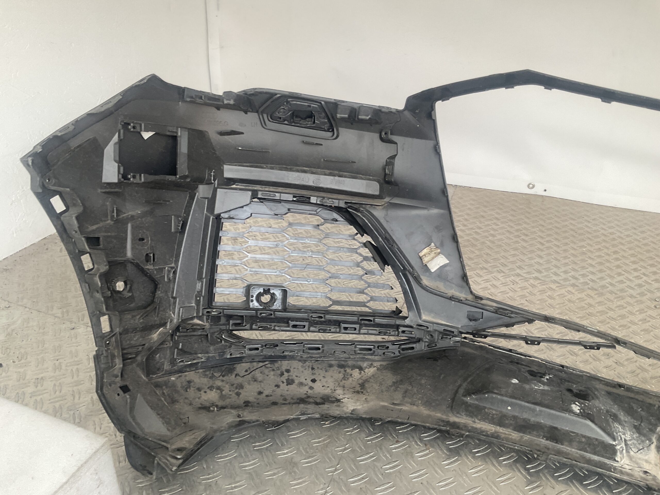 Bumper Audi Q7 SQ7 4M Sline S-Line Facelift 4M0807095G 4M0807733F Voorbumper H5-15036z