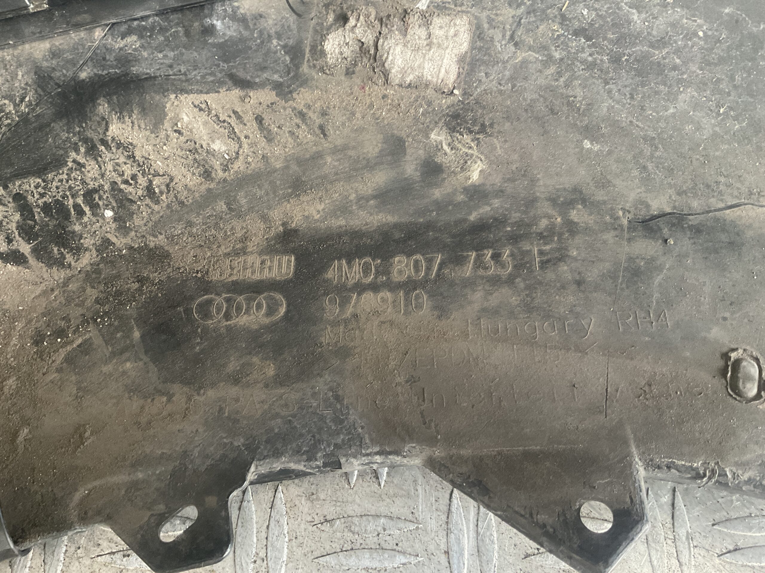 Bumper Audi Q7 SQ7 4M Sline S-Line Facelift 4M0807095G 4M0807733F Voorbumper H5-15036z