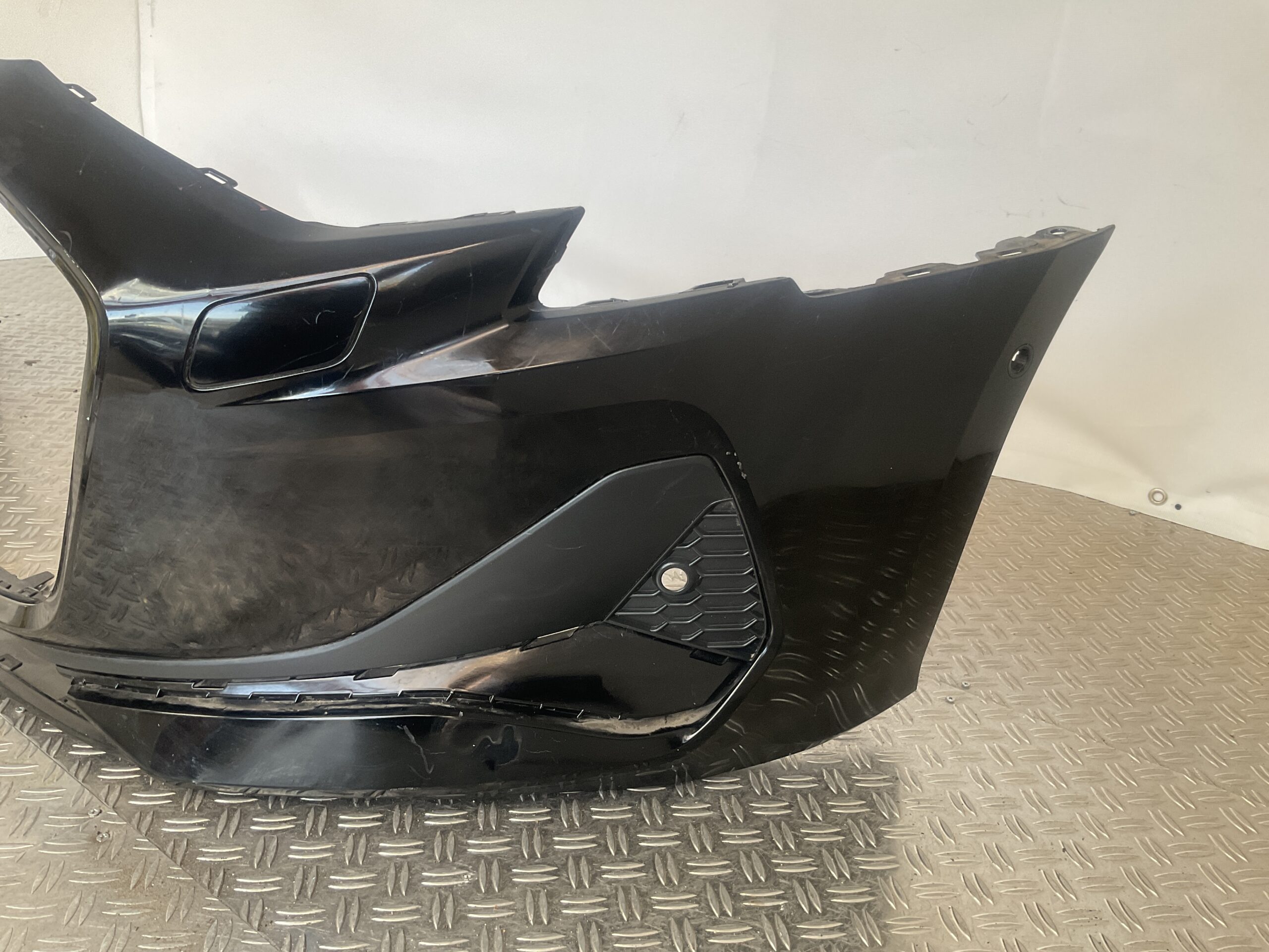 Bumper Audi A3 8Y Facelift 23-25 kls pdc 8Y0807409 Voorbumper H8-15046z