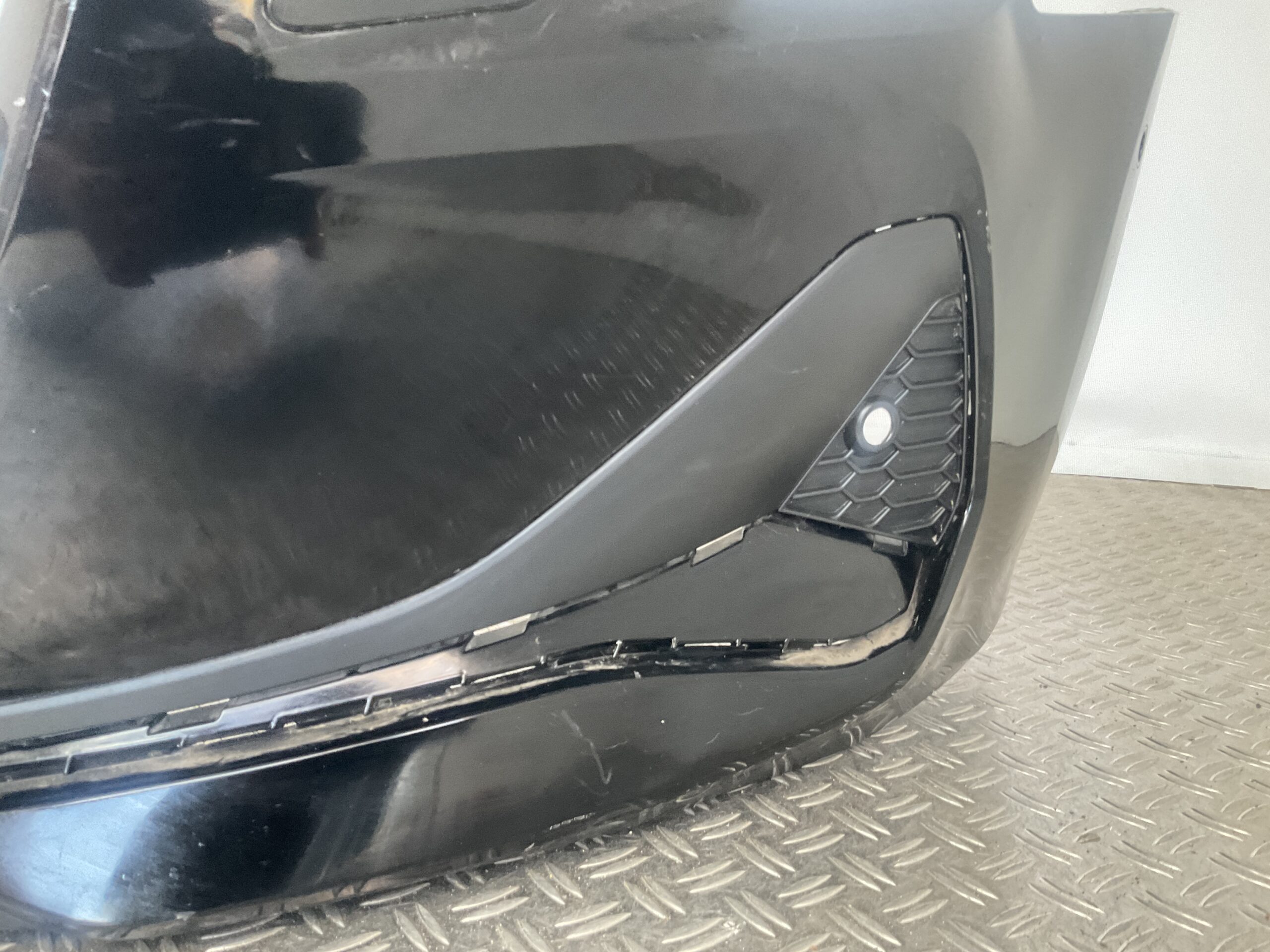 Bumper Audi A3 8Y Facelift 23-25 kls pdc 8Y0807409 Voorbumper H8-15046z