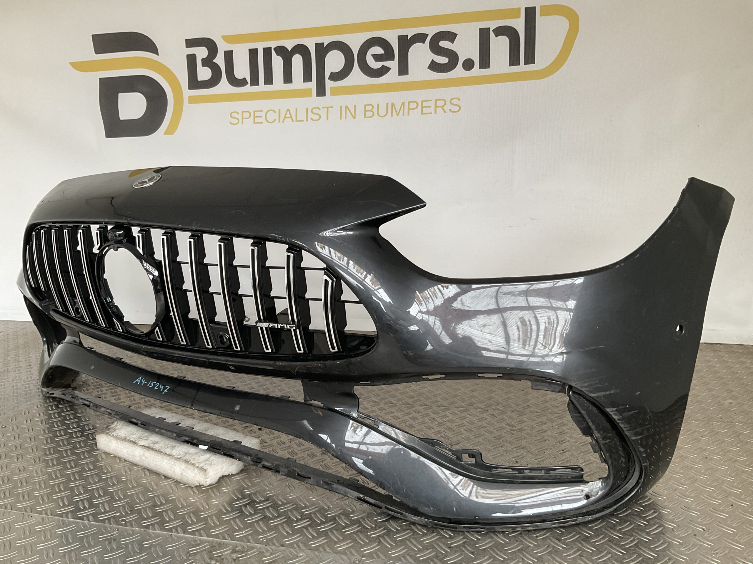 Bumper Mercedes C Klasse W206 21-24 pdc A2068858401 GT GRILL Voorbumper A4-15247z