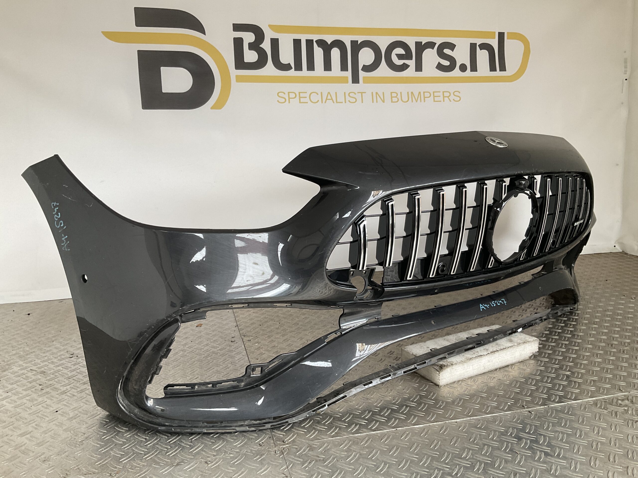 Bumper Mercedes C Klasse W206 21-24 pdc A2068858401 GT GRILL Voorbumper A4-15247z