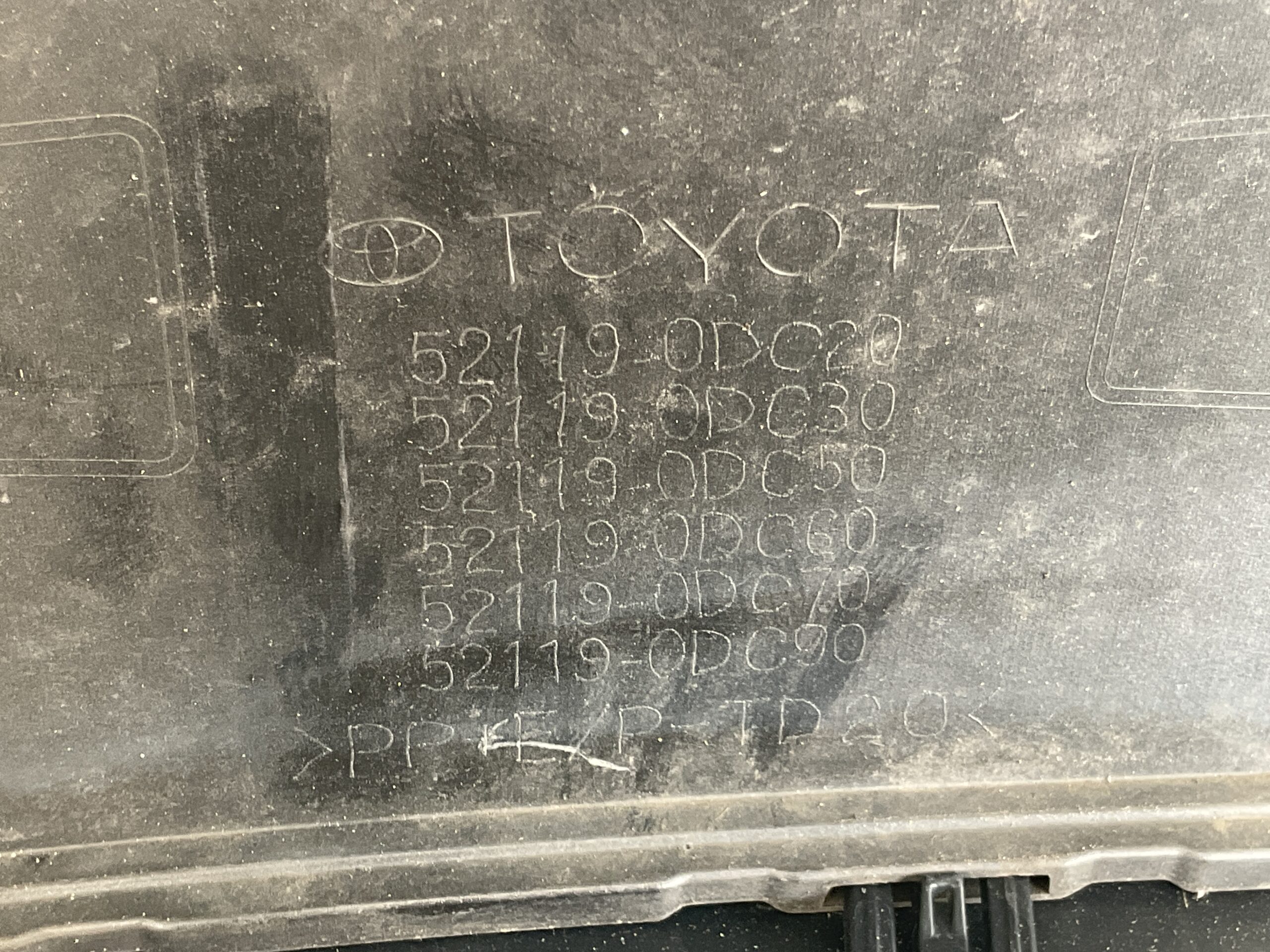 Bumper Toyota Yaris Cross 20-25 52119-0DC20 Voorbumper D5-15312z