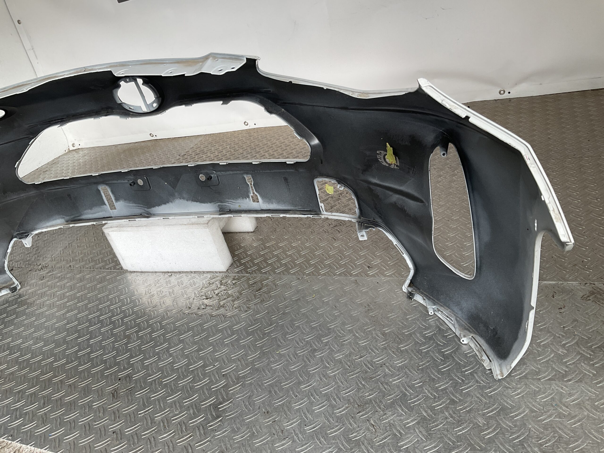 Bumper Toyota Yaris Cross 20-25 52119-0DC20 Voorbumper D5-15343z