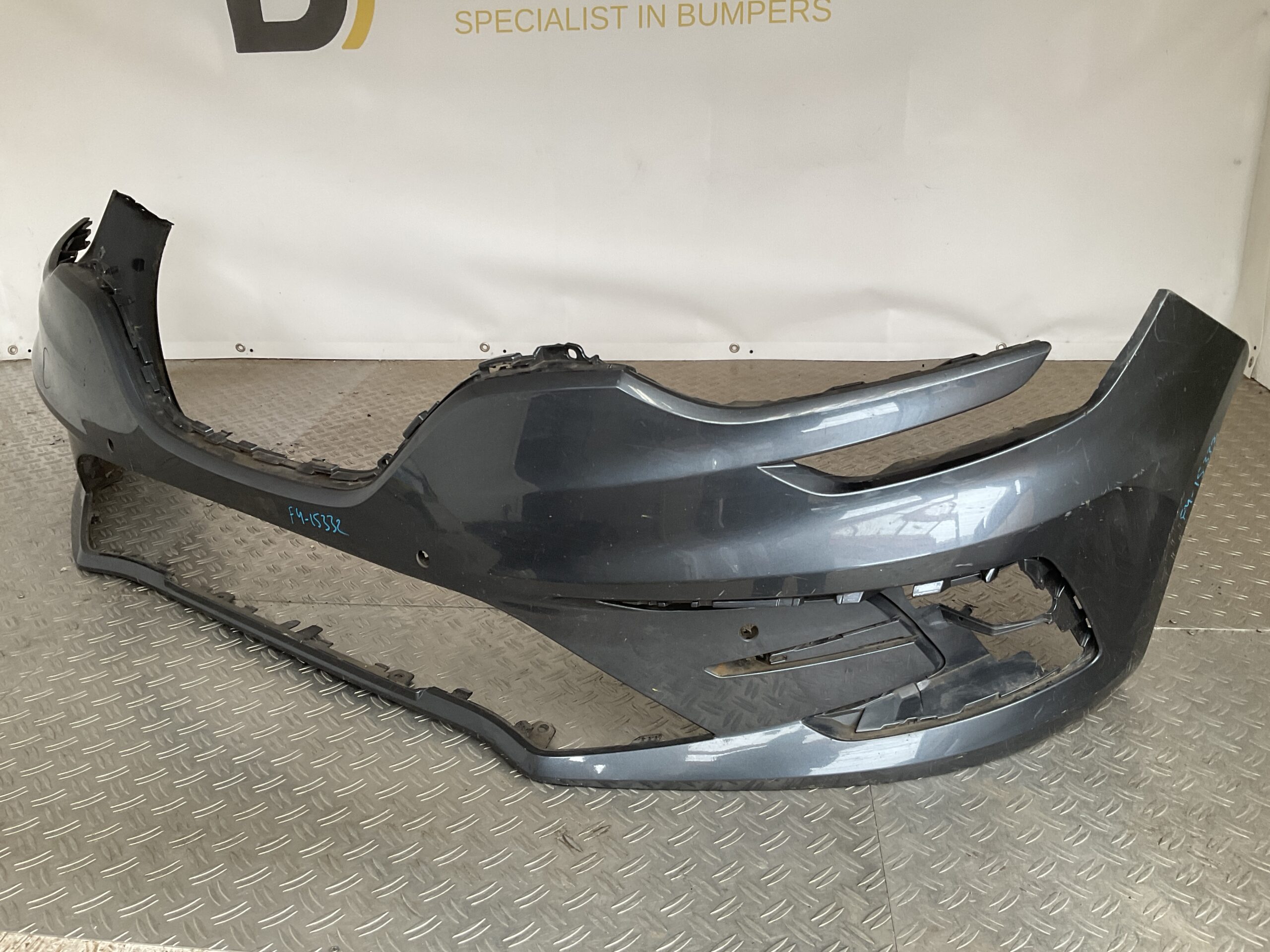 Bumper Renault Megane 4 IV 2016-2021 620220472R Voorbumper F4-15332z