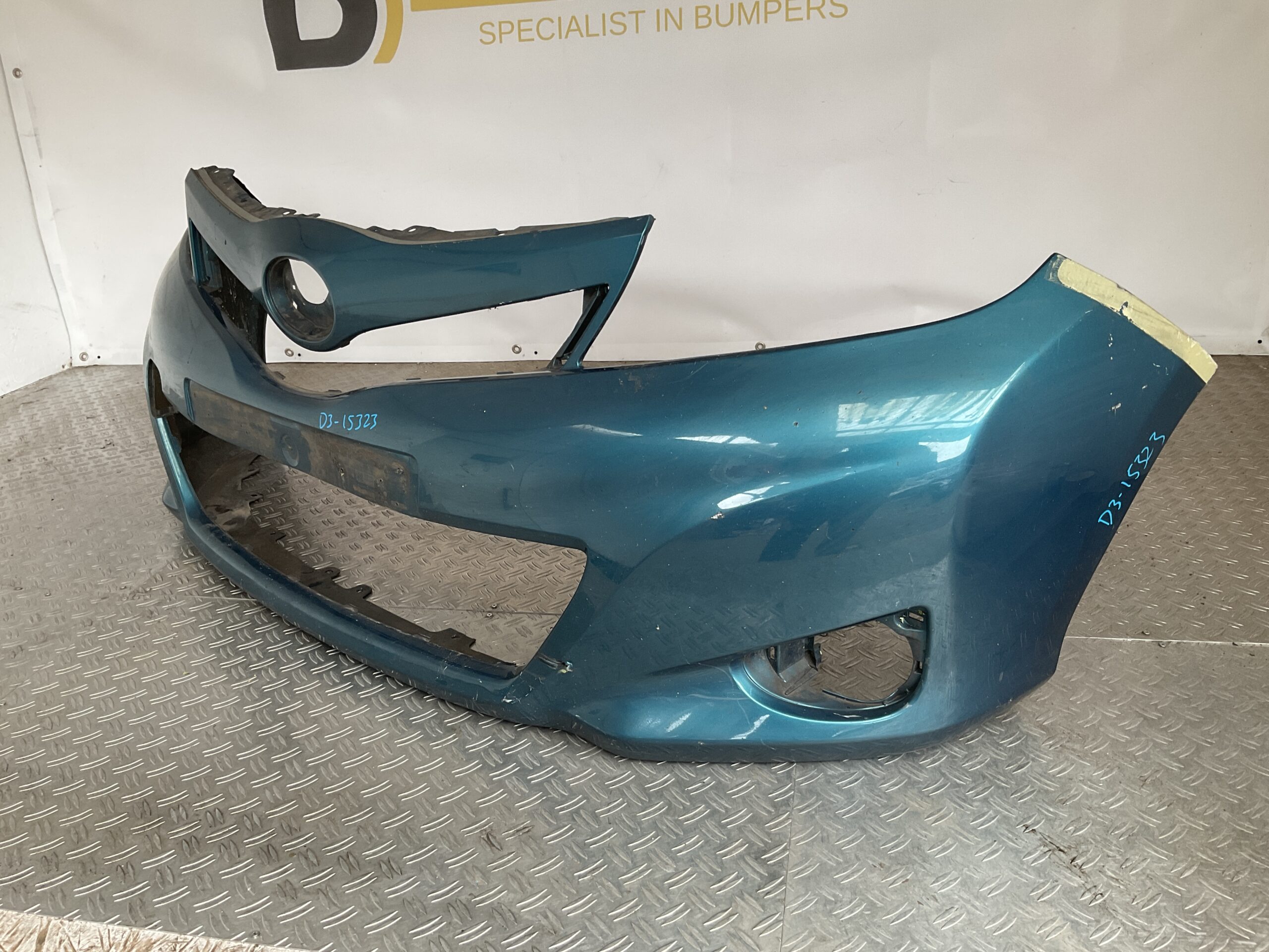 Bumper Toyota Yaris 3 III 11-14 52119-0D410 Voorbumper D3-15323z