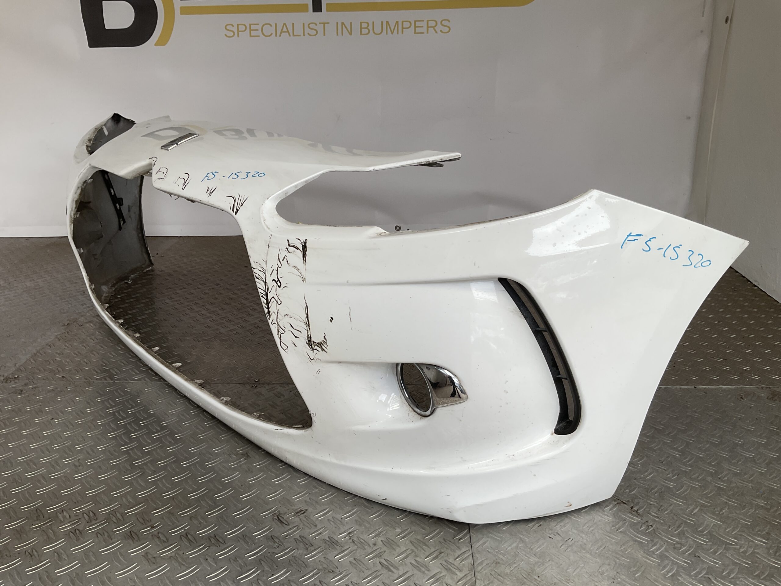Bumper Citroen DS3 13-16 9687534777 VoorbumperF5-15320z