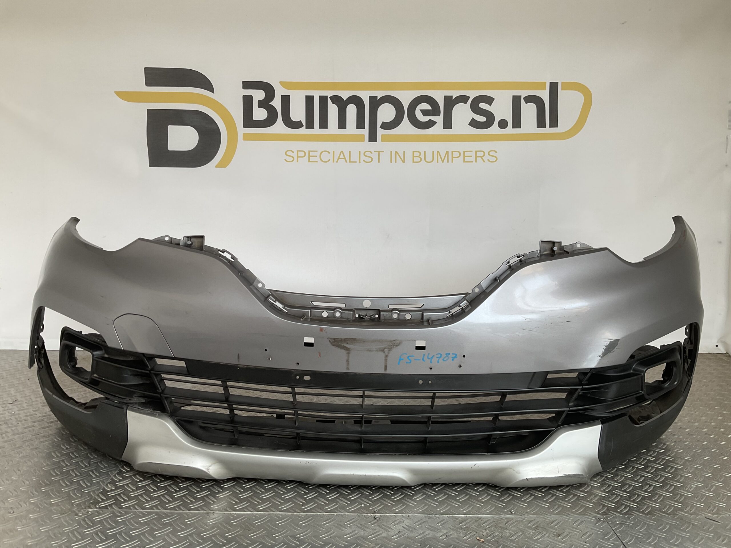 Bumper Renault Captur Facelift 16-21 620227019R Voorbumper F5-14787z