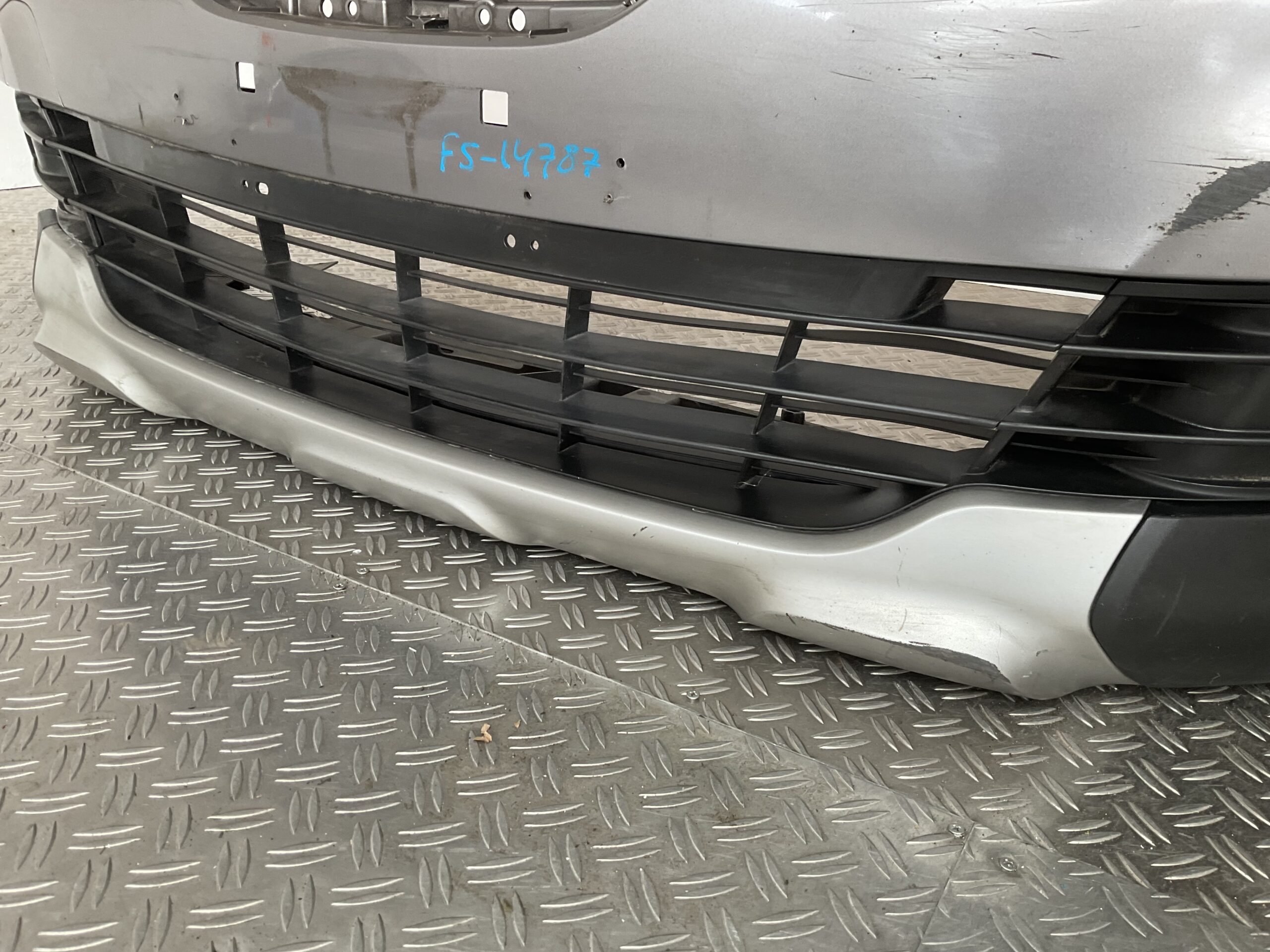 Bumper Renault Captur Facelift 16-21 620227019R Voorbumper F5-14787z