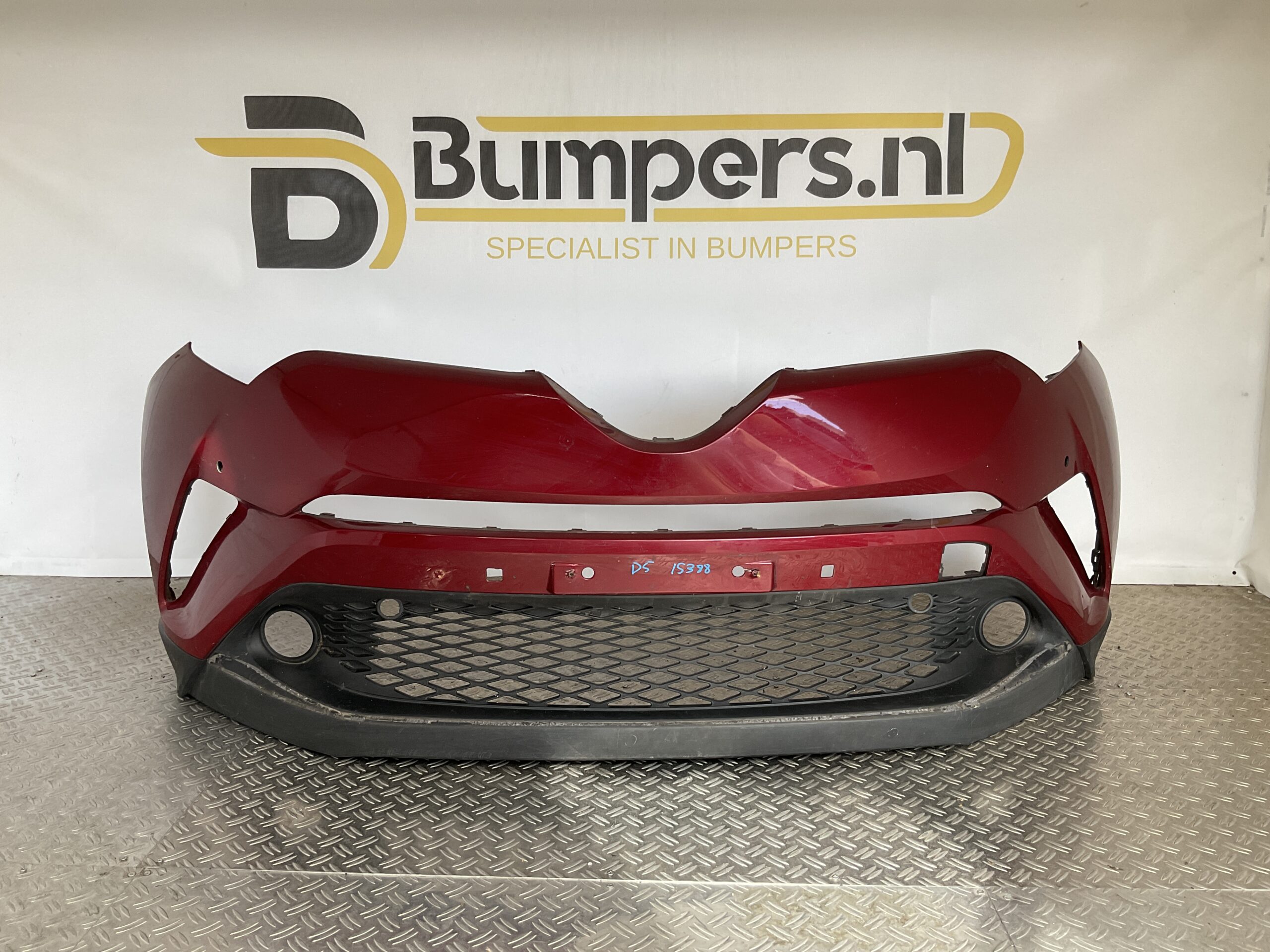 Bumper Toyota CHR 16-19 pdc 52119-F4010 Voorbumper D5-15388z