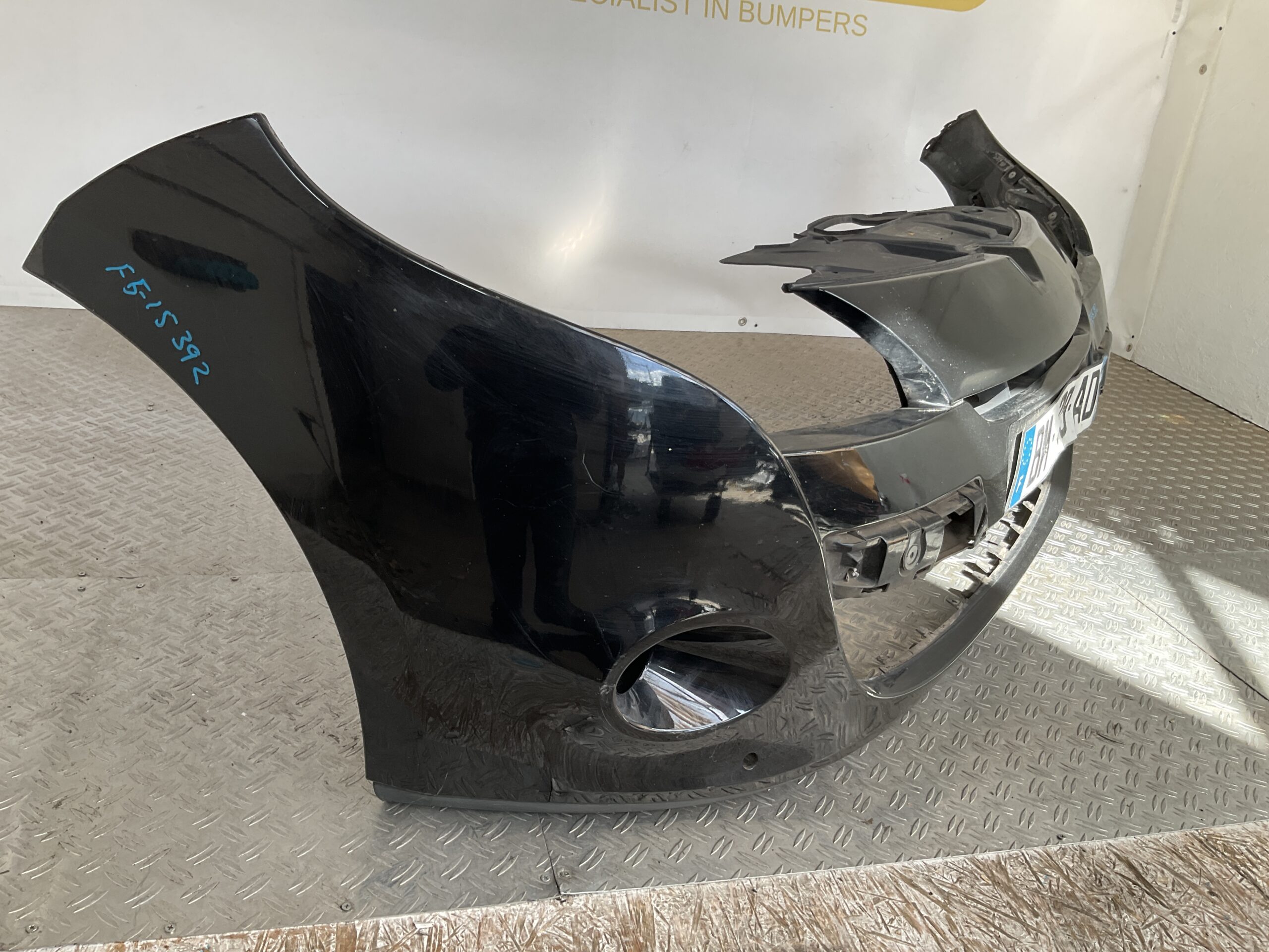 Bumper Renault Megane III 08-12 269160001R Voorbumper F5-13392z