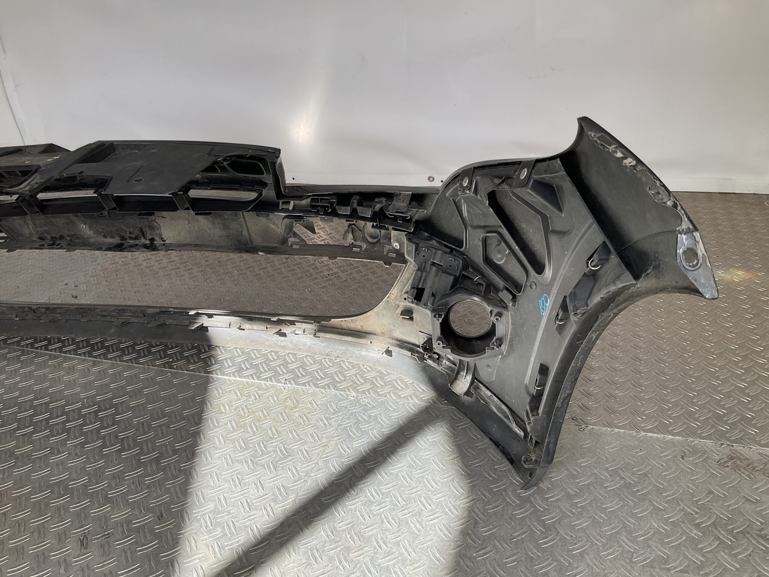 Bumper Renault Megane III 08-12 269160001R Voorbumper F5-13392z