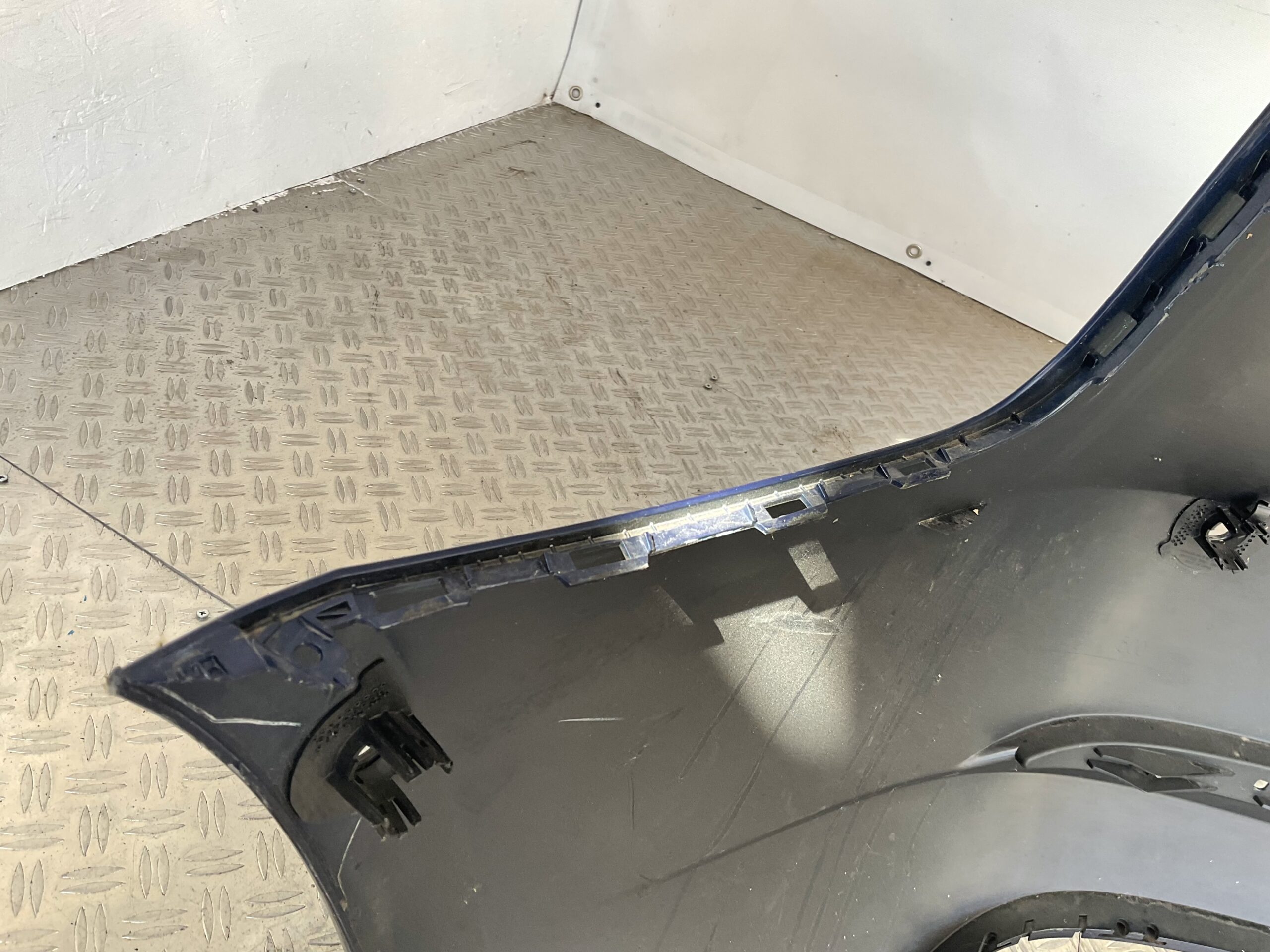 Bumper Tesla Model 3 17-23 1083983-00-H Achterbumper F8-15204z