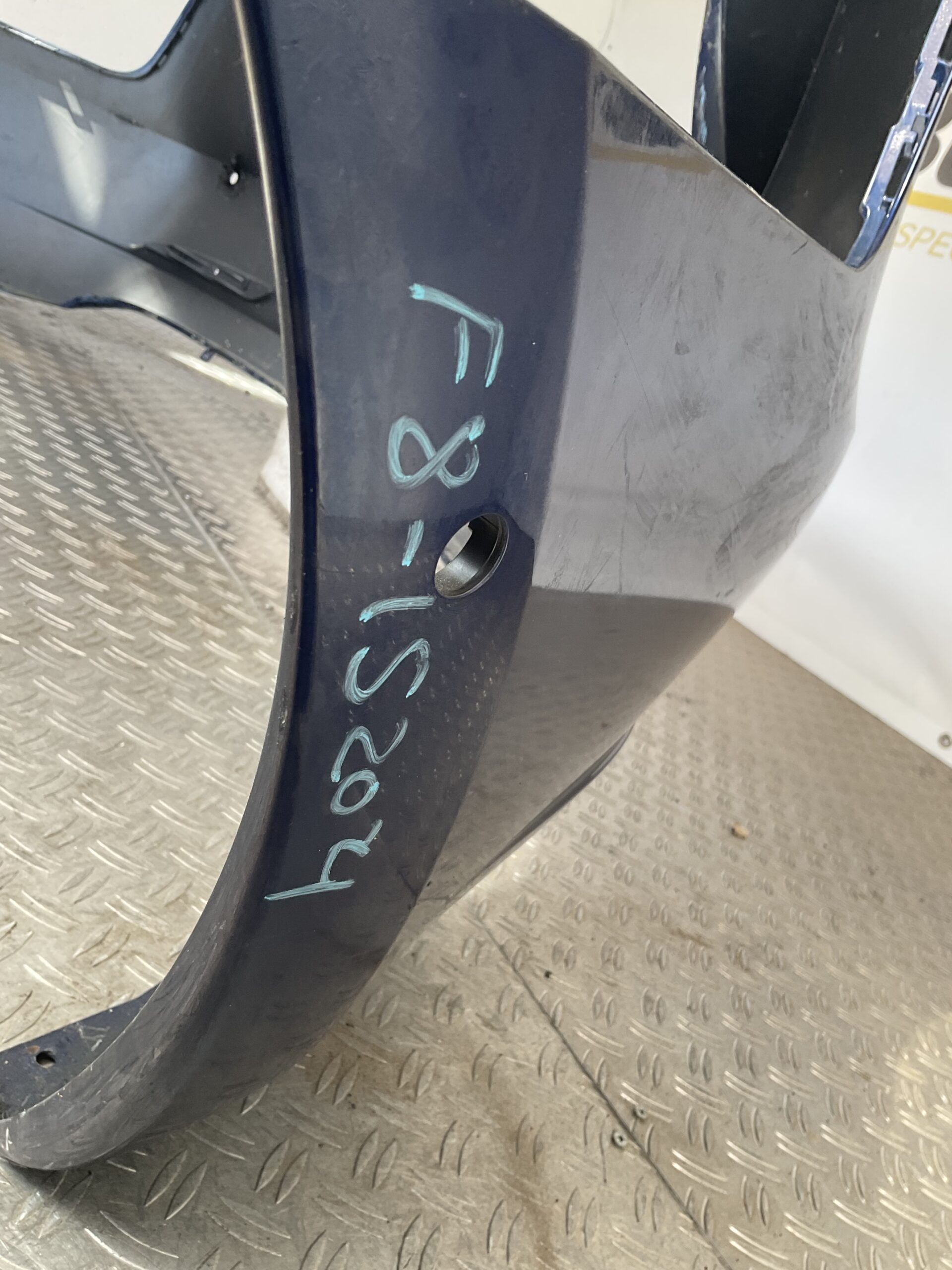 Bumper Tesla Model 3 17-23 1083983-00-H Achterbumper F8-15204z