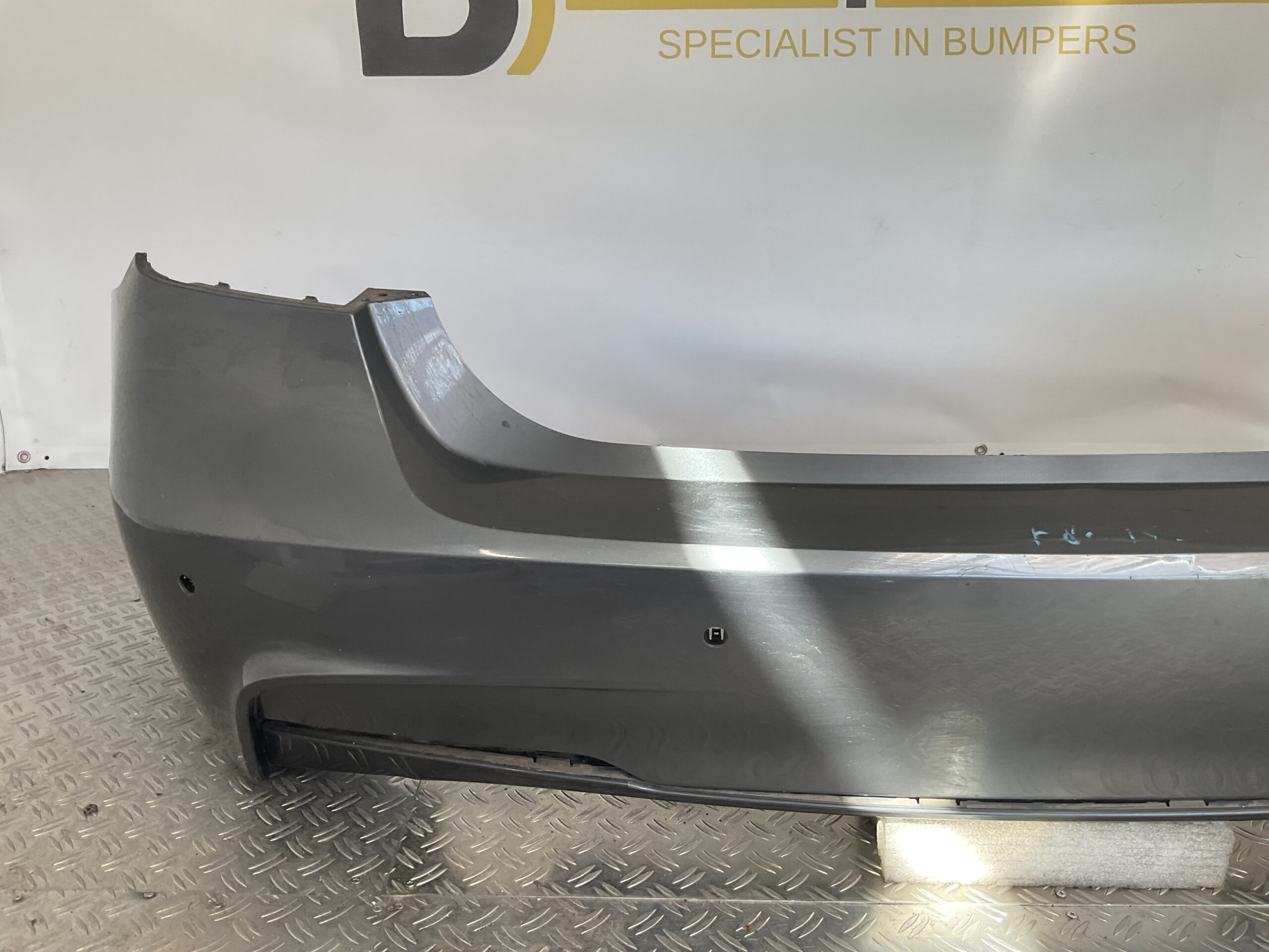 Bumper BMW 3 Serie F30 Sedan M Pakket M-Pakket 51128054195 Achterbumper F8-15221z
