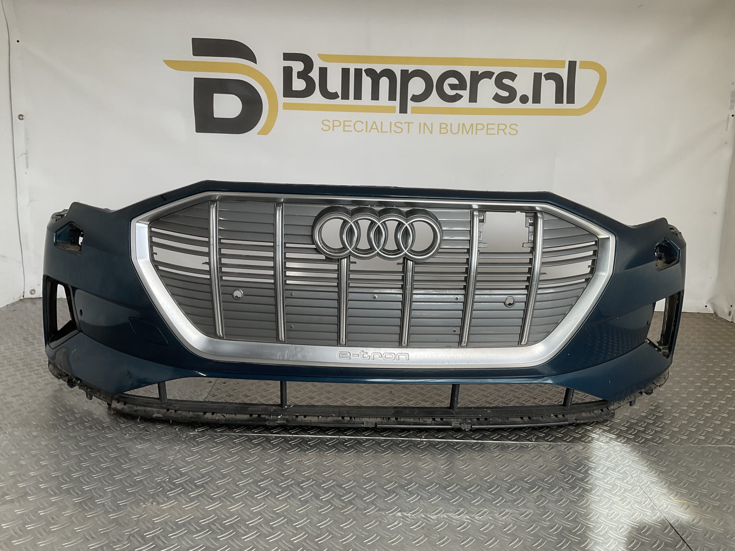 Bumper Audi E Tron E-Tron 4KE kls pdc 4KE807437 Voorbumper H5-15481z