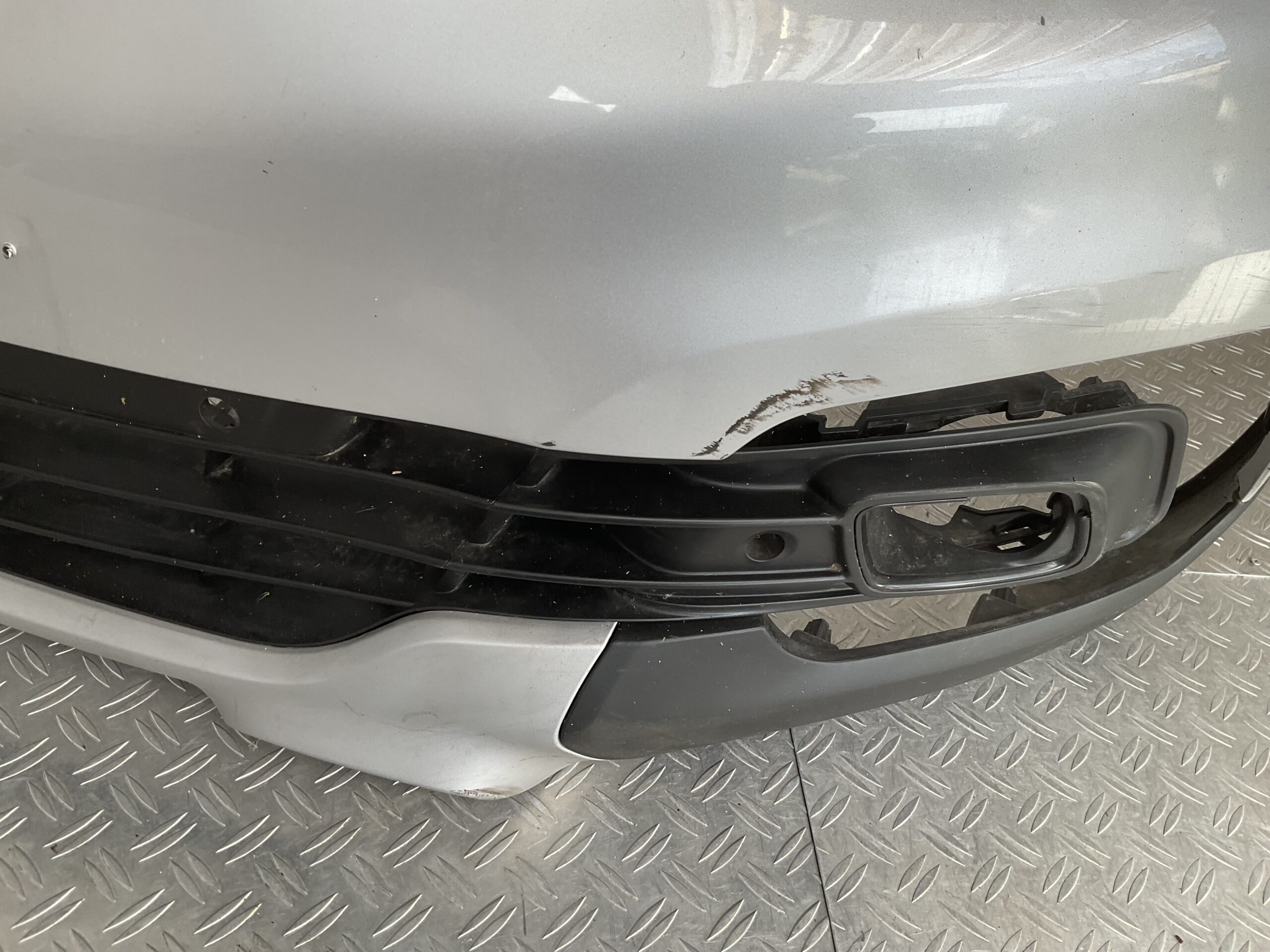 Bumper Renault Captur Facelift 16-21 620227019R Voorbumper F5-15506z