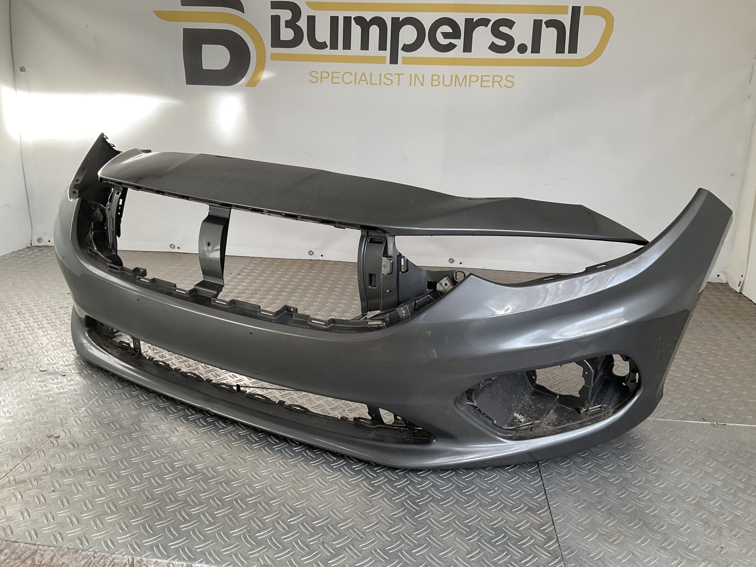 Bumper Fiat Tipo 2015-2023 735631451 Voorbumper B3-15527z