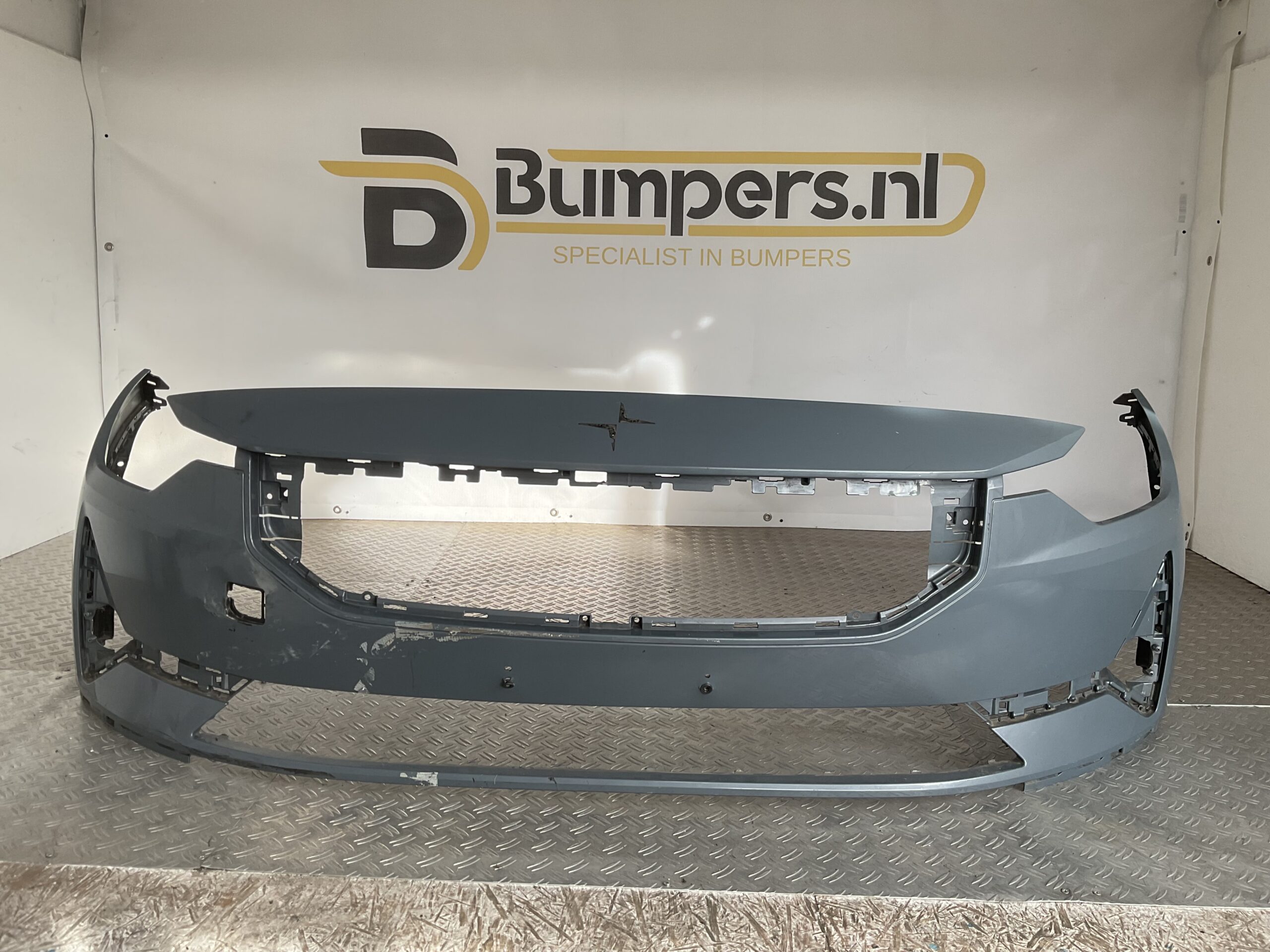 Bumper Polostar 2 19- 31690327 Voorbumper F5-15488z