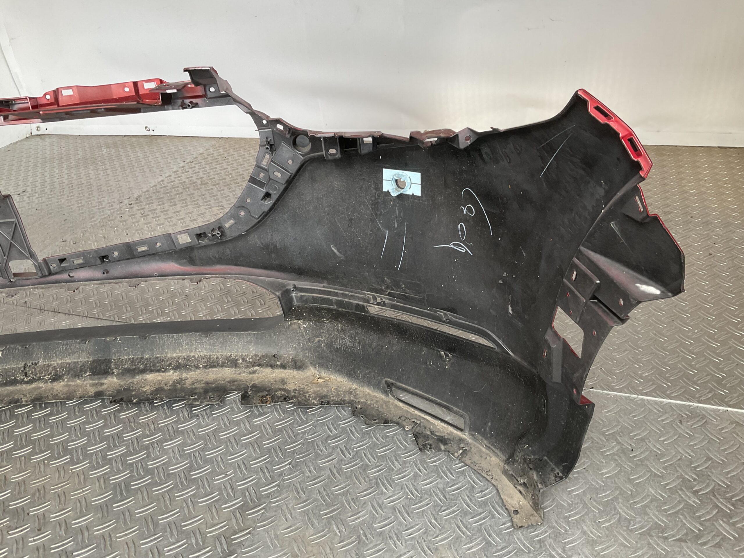 Bumper Mazda CX30 CX-30 4xpdc DGH950031 Voorbumper B9-15467z