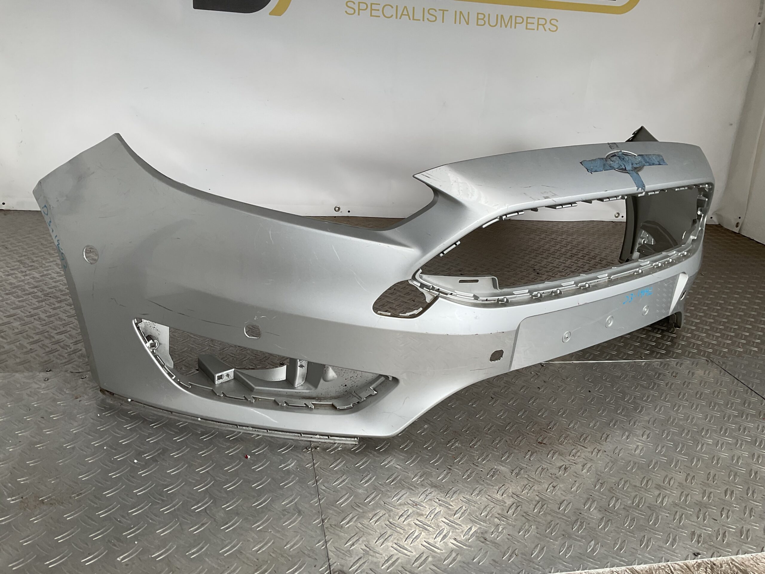 Bumper Ford Focus MK3 Facelift 14-18 F1EB-17757-A Voorbumper D3-14642z