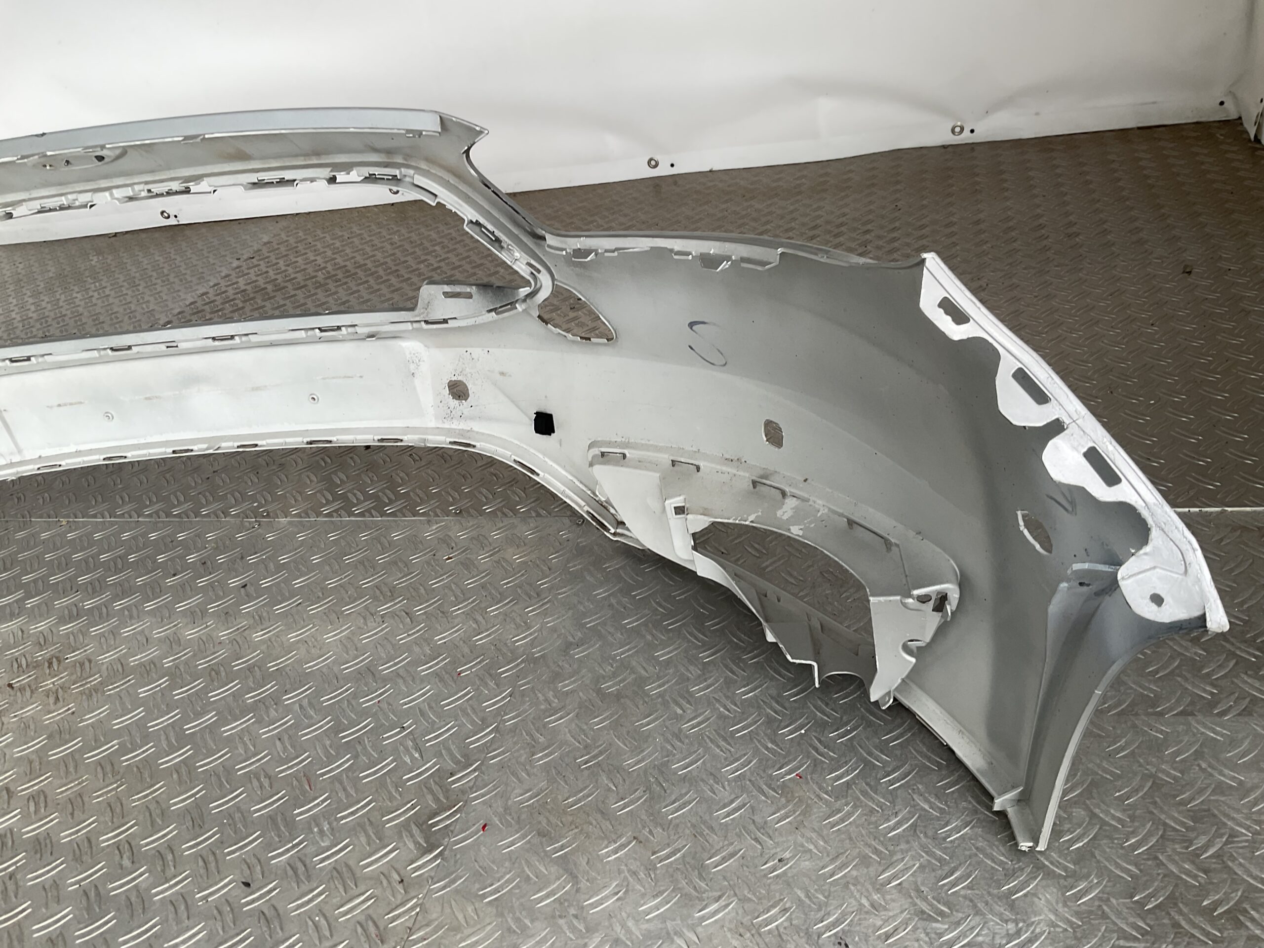 Bumper Ford Focus MK3 Facelift 14-18 F1EB-17757-A Voorbumper D3-14642z