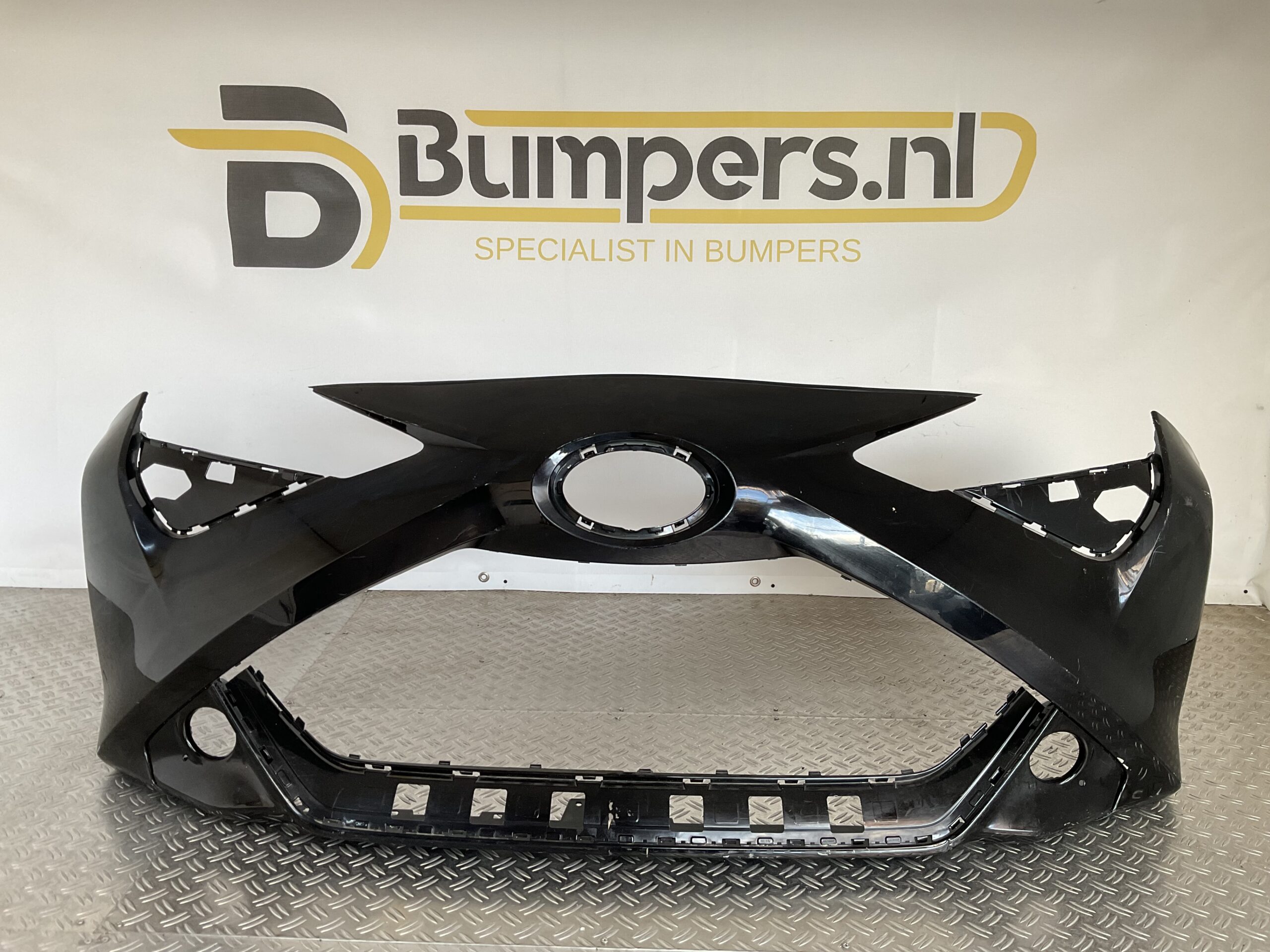 Bumper Toyota Aygo Facelift 17-21 52119-0H180 Voorbumper D3-15634z