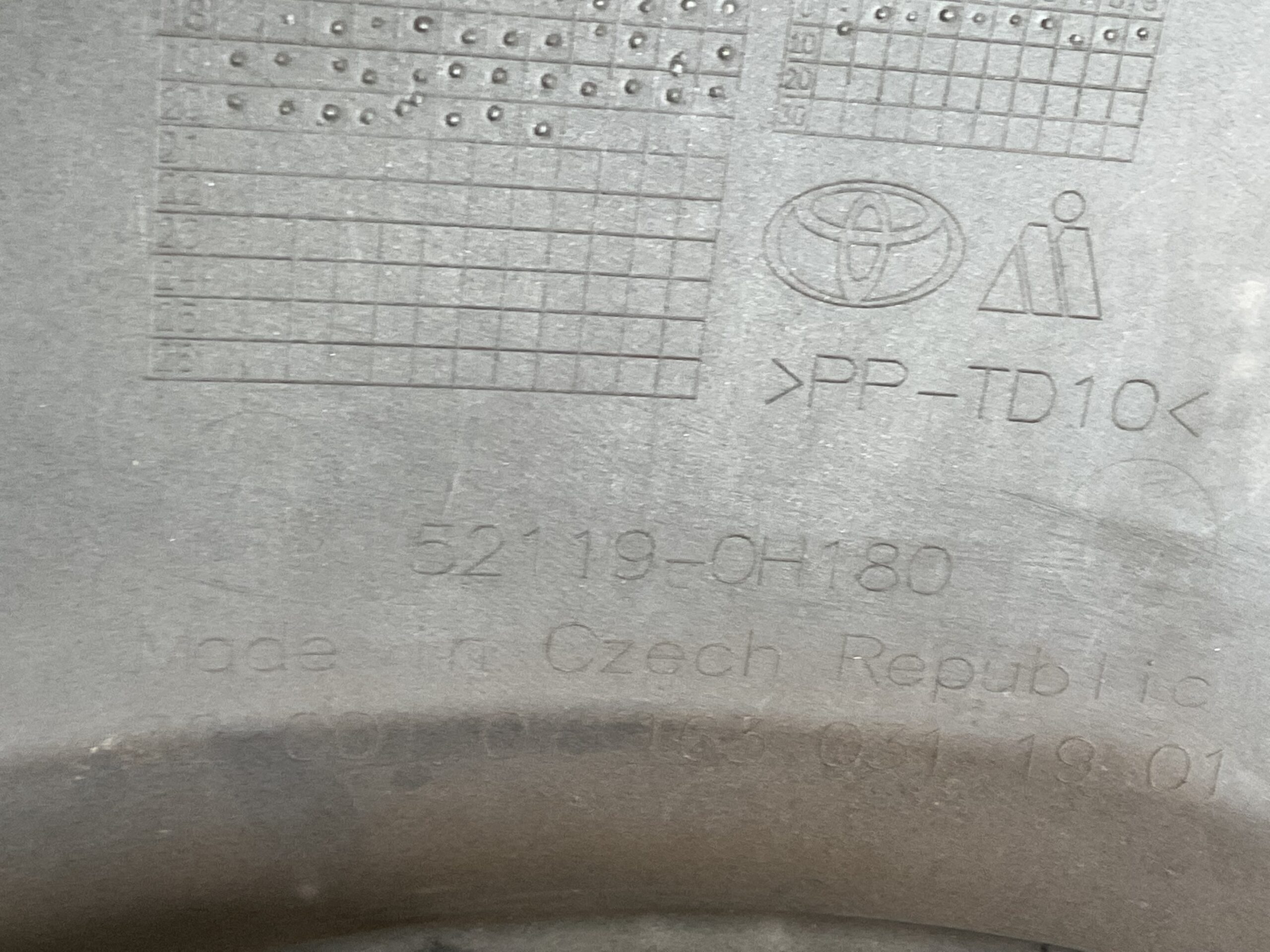 Bumper Toyota Aygo Facelift 17-21 52119-0H180 Voorbumper D3-15634z