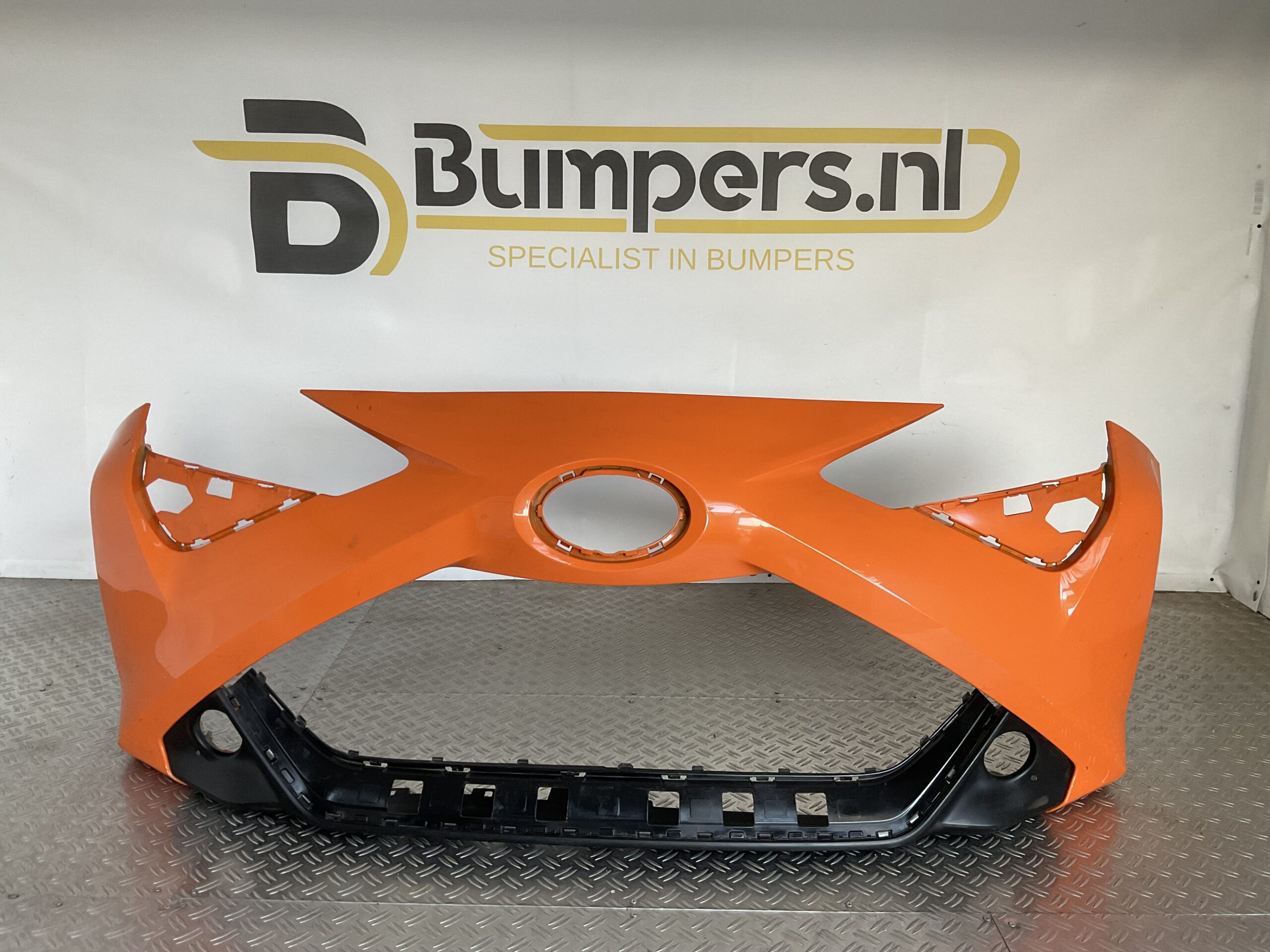 Bumper Toyota Aygo Facelift 17-21 52119-0H180 Voorbumper D3-15630z