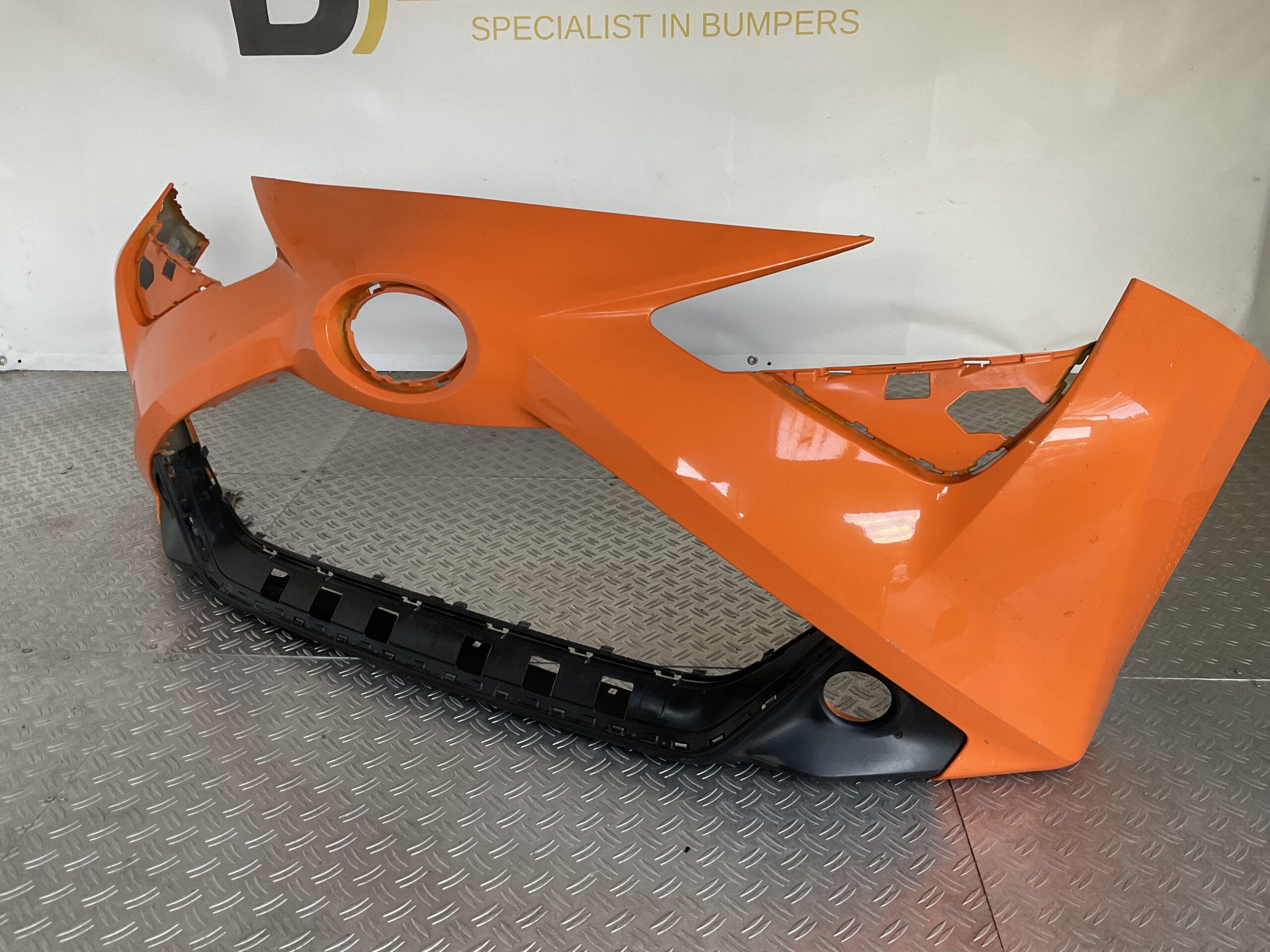 Bumper Toyota Aygo Facelift 17-21 52119-0H180 Voorbumper D3-15630z