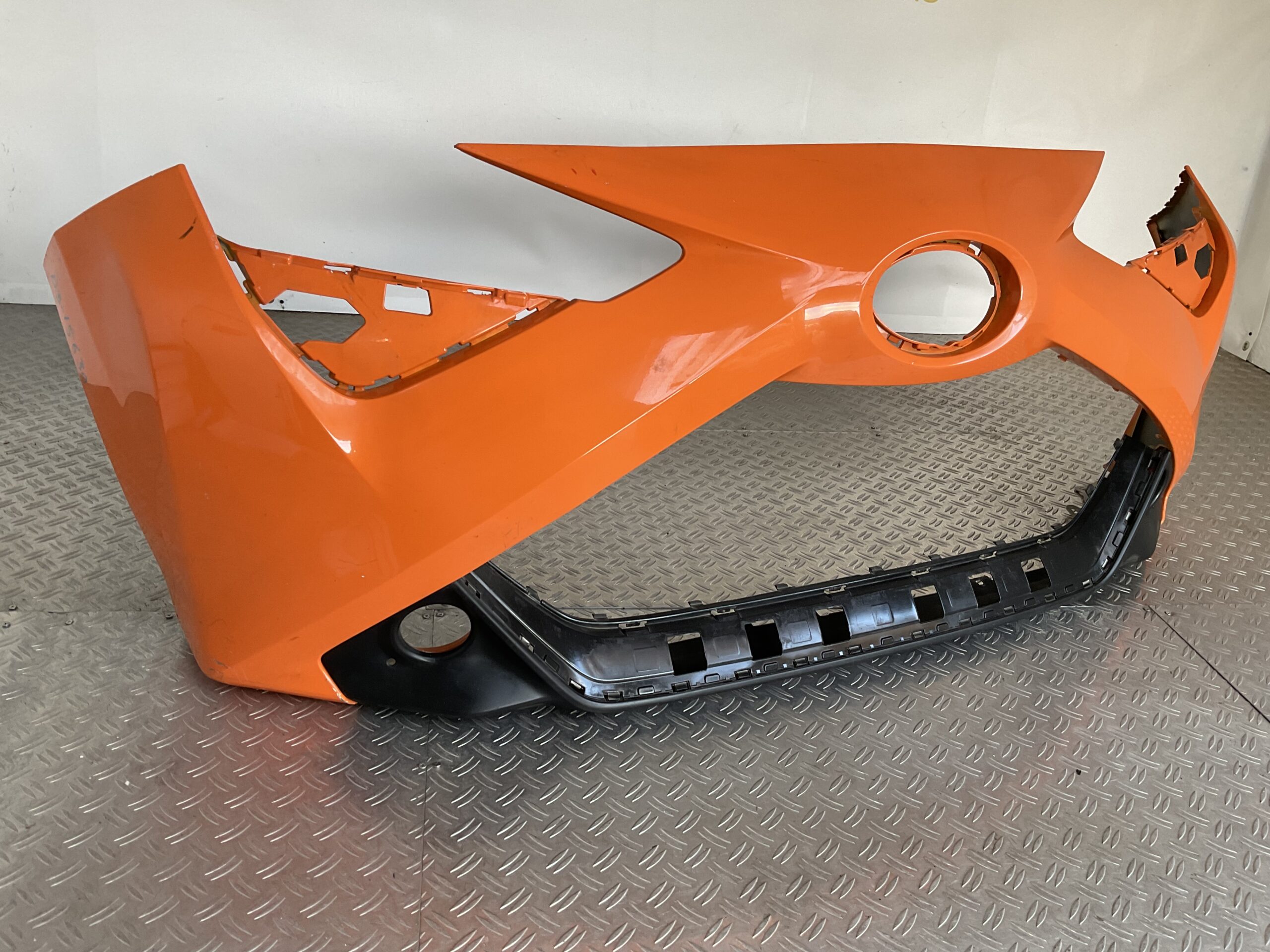 Bumper Toyota Aygo Facelift 17-21 52119-0H180 Voorbumper D3-15630z