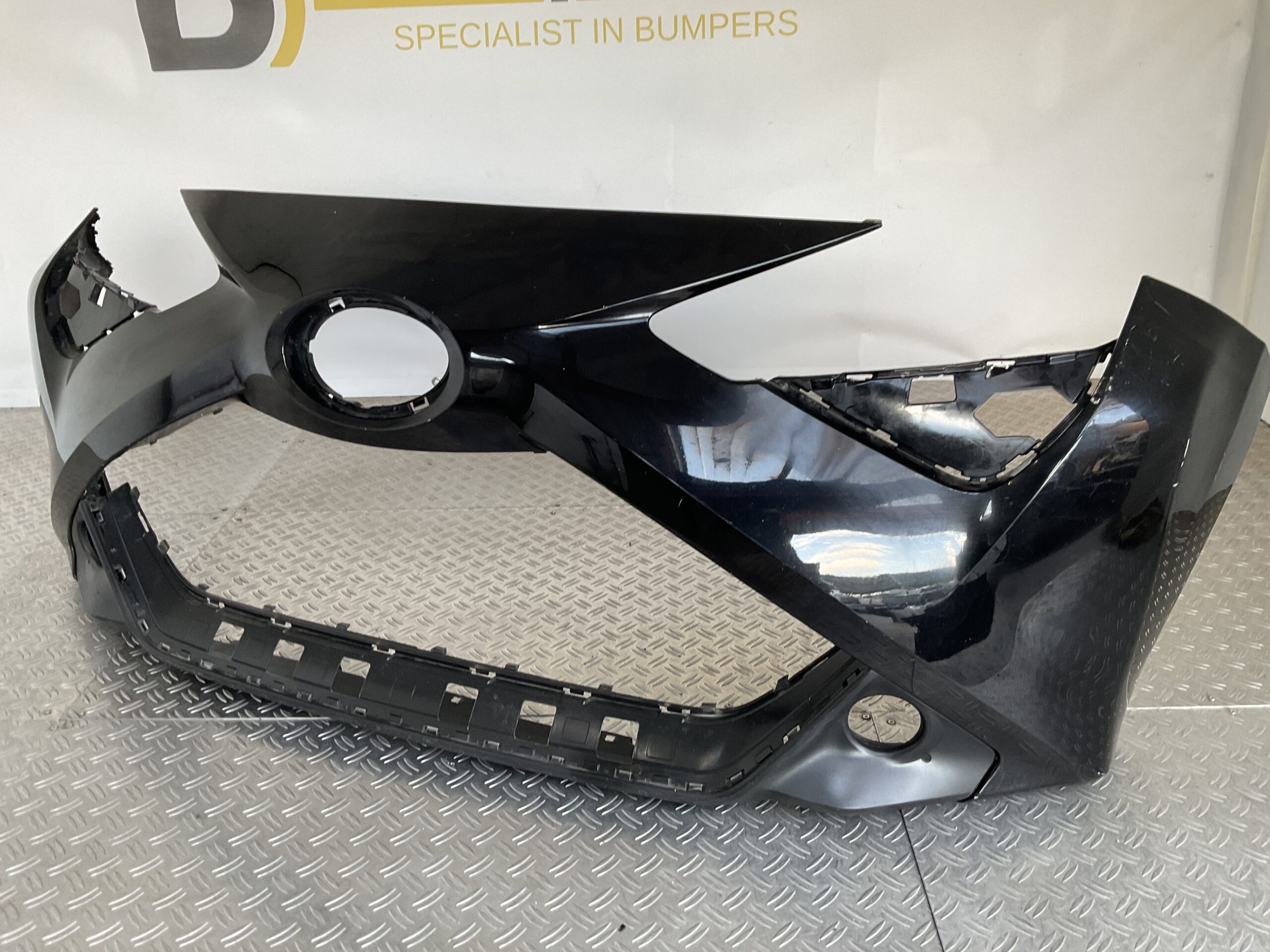 Bumper Toyota Aygo Facelift 17-21 52119-0H180 Voorbumper D3-15629z