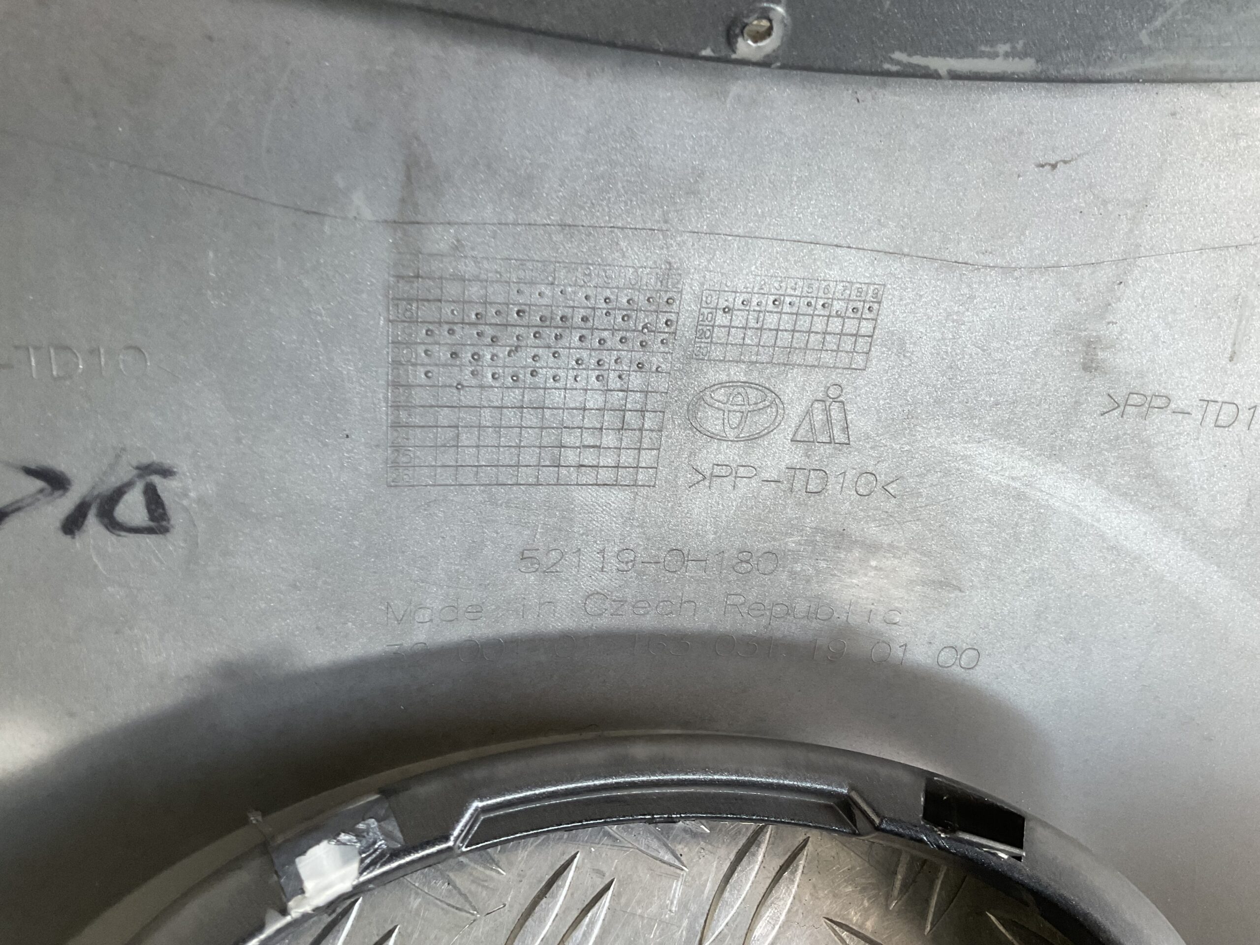 Bumper Toyota Aygo Facelift 17-21 52119-0H180 Voorbumper D3-15624z