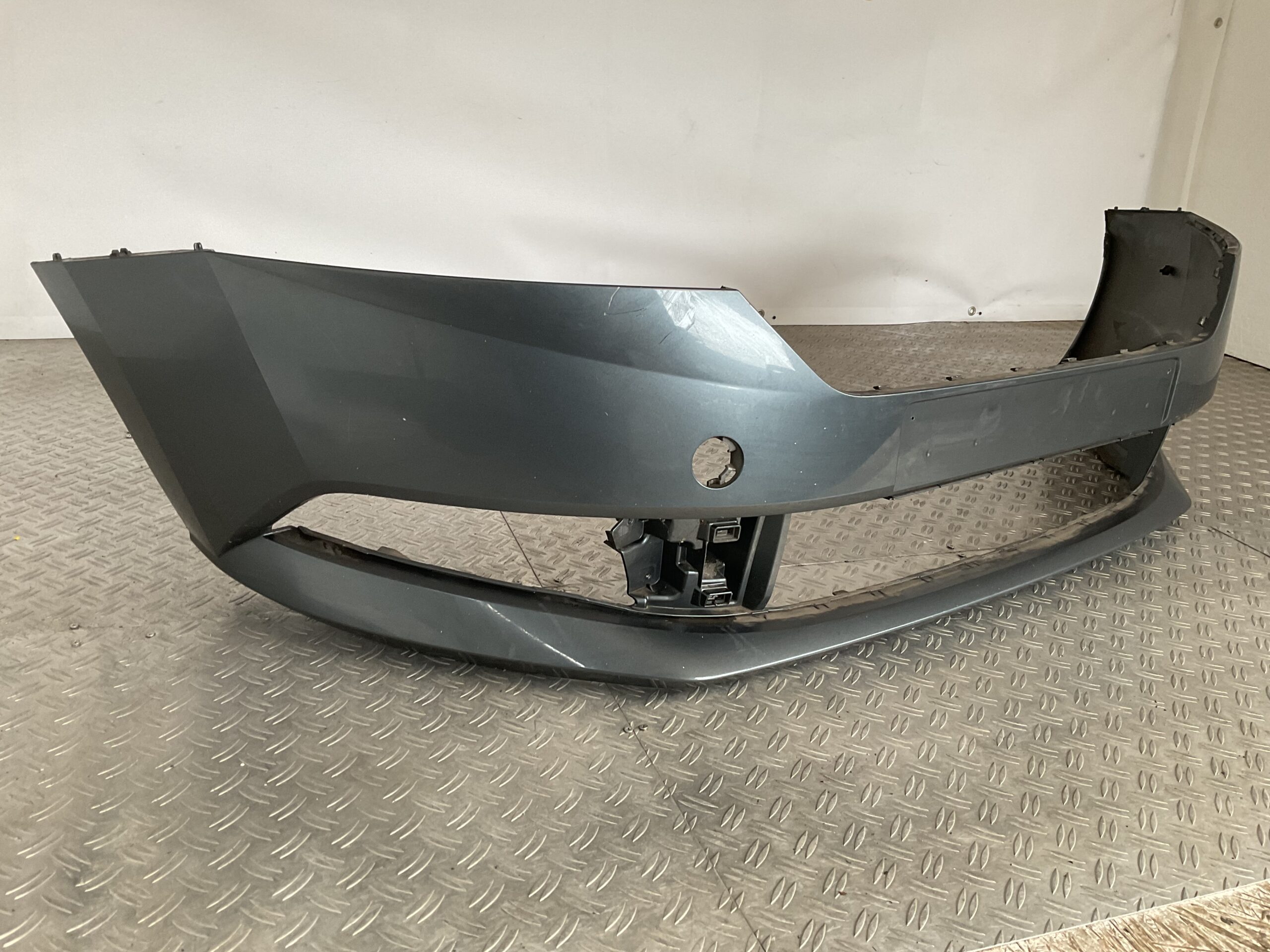 Bumper Skoda Fabia 2019-2023 6V0807221F Voorbumper H3-15987z